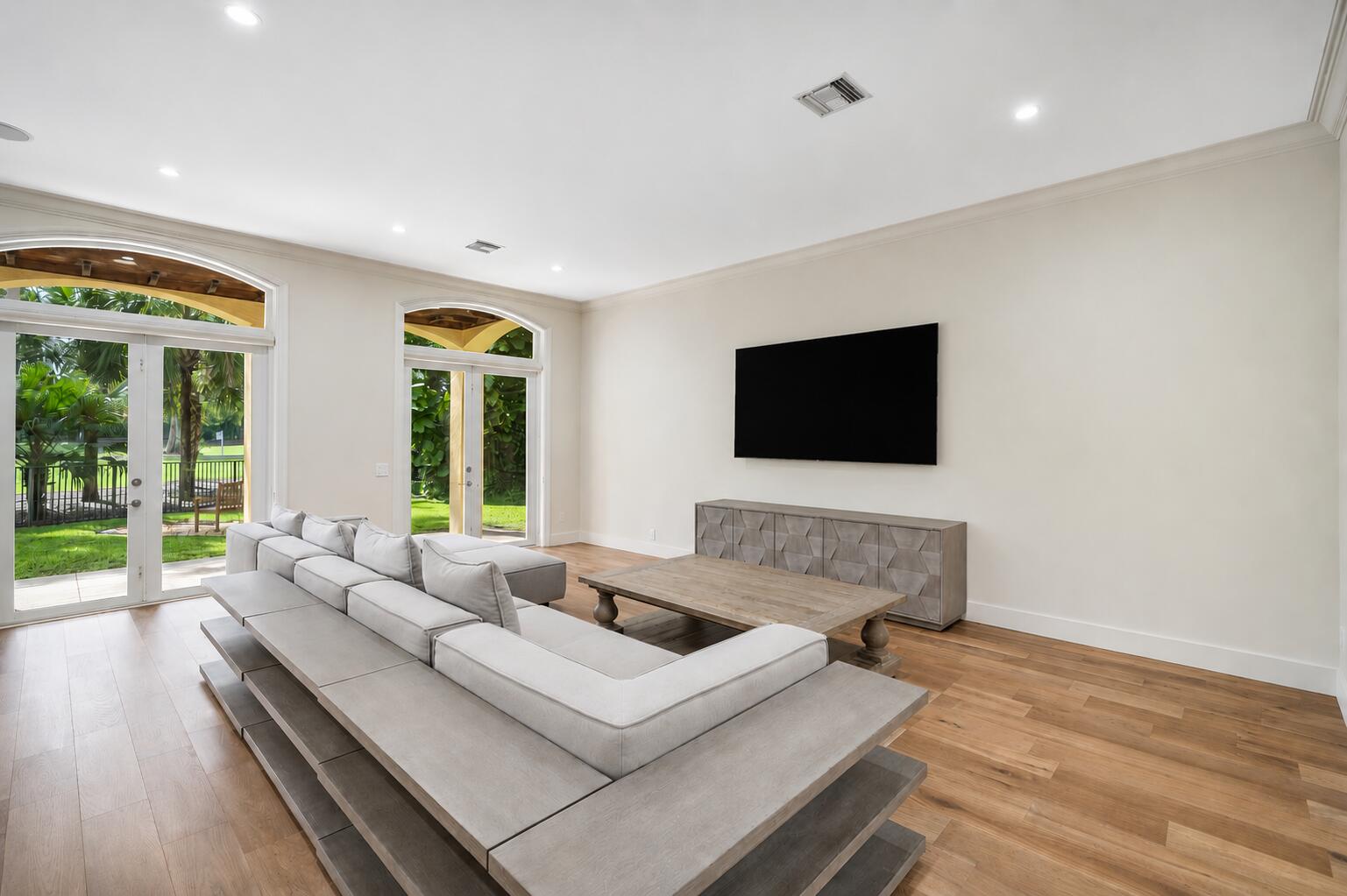 6541 Timber Lane