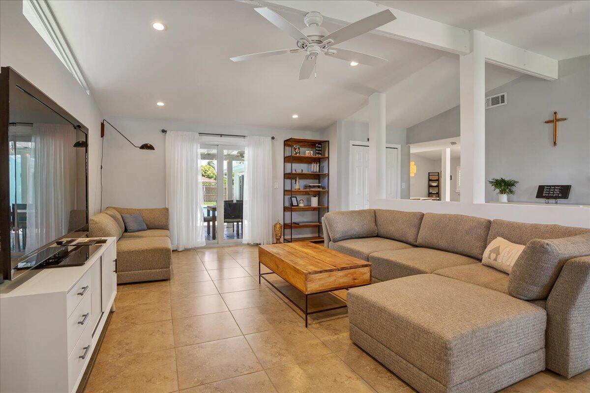 1110 SW 15th Street