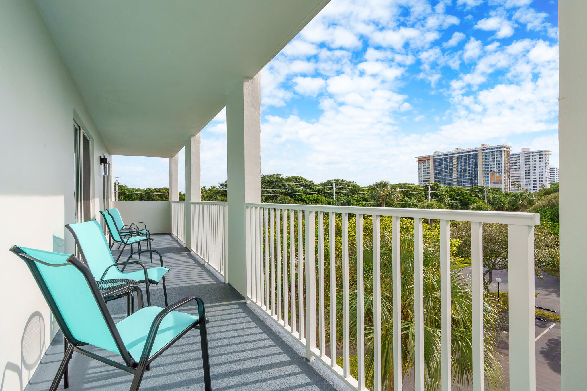 950 Ponce De Leon Road 401
