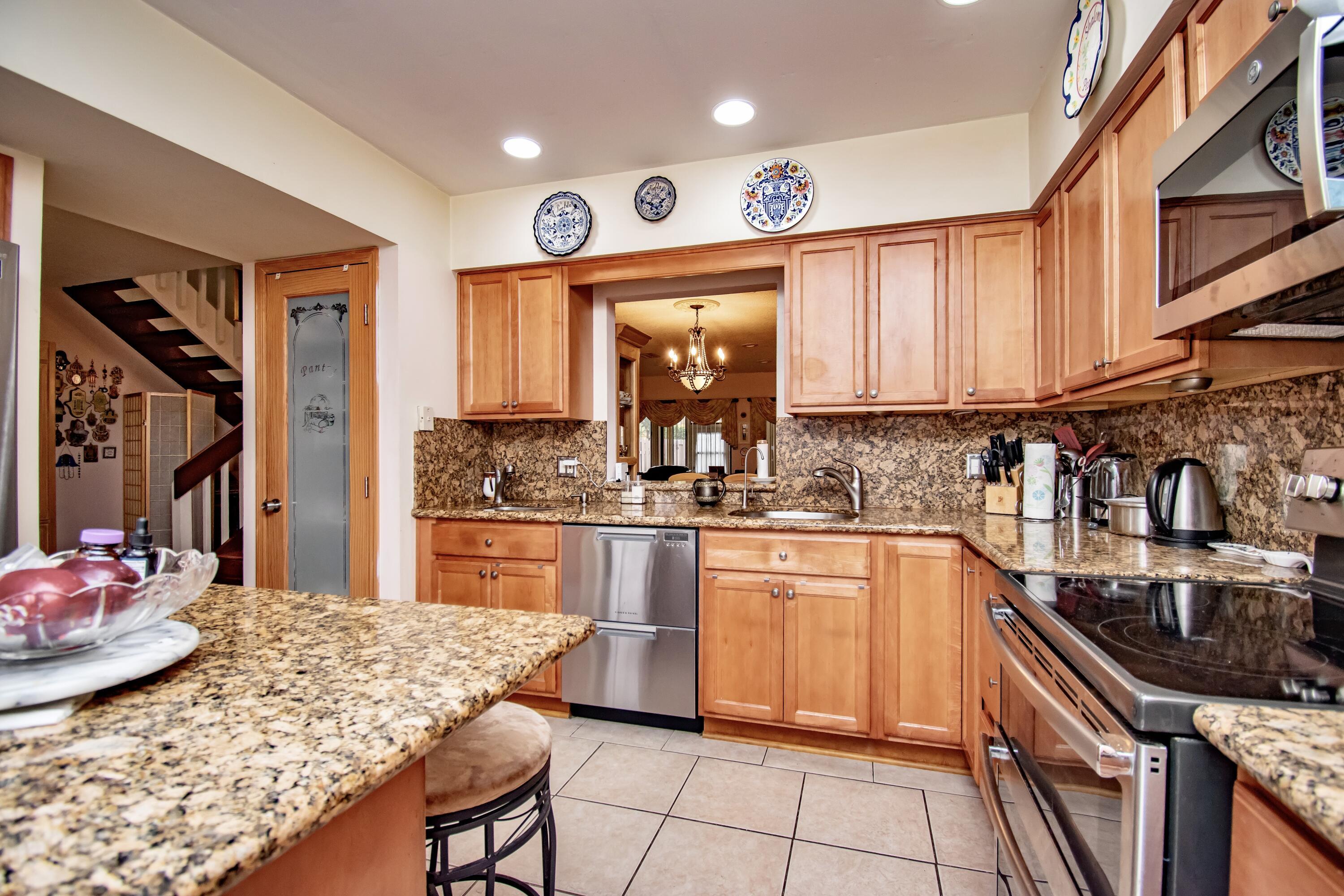 6640 Thornhill Court