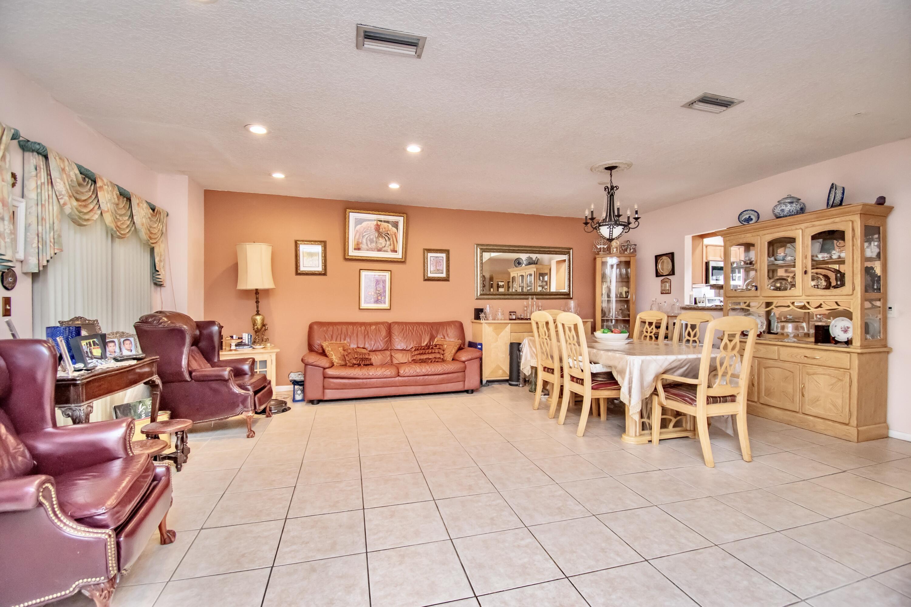 6640 Thornhill Court