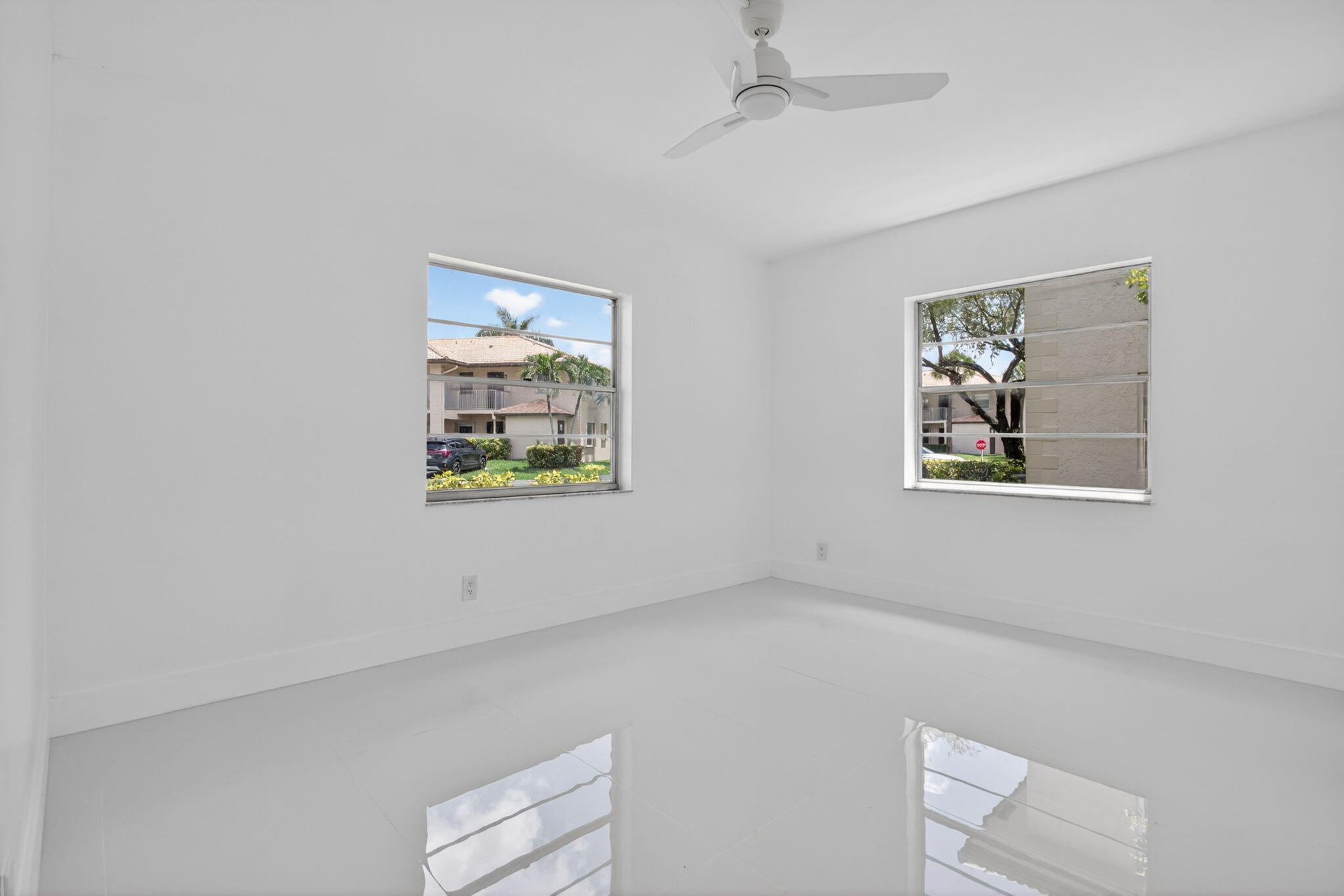 5561 Lakeside Drive 107
