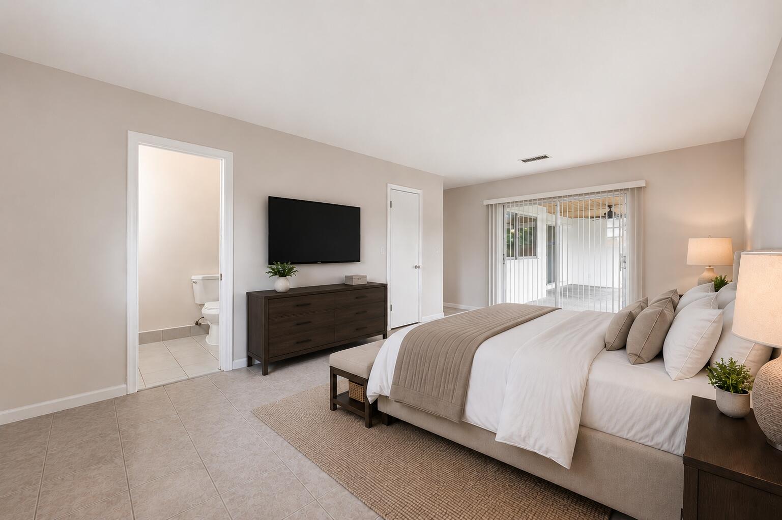 31 W Coconut Drive