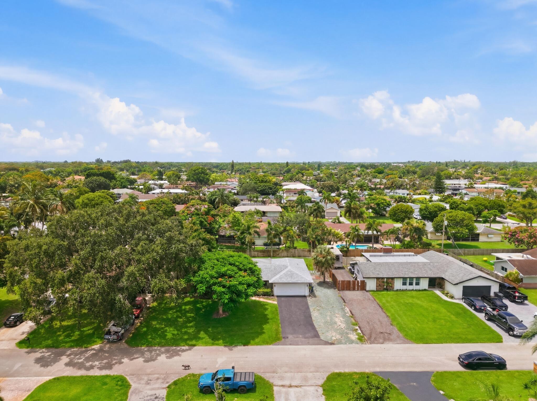 31 W Coconut Drive