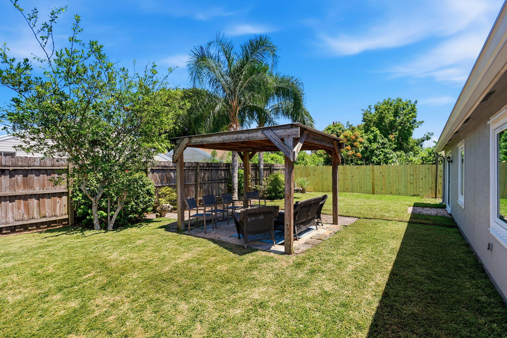 7955 Ridgewood Drive