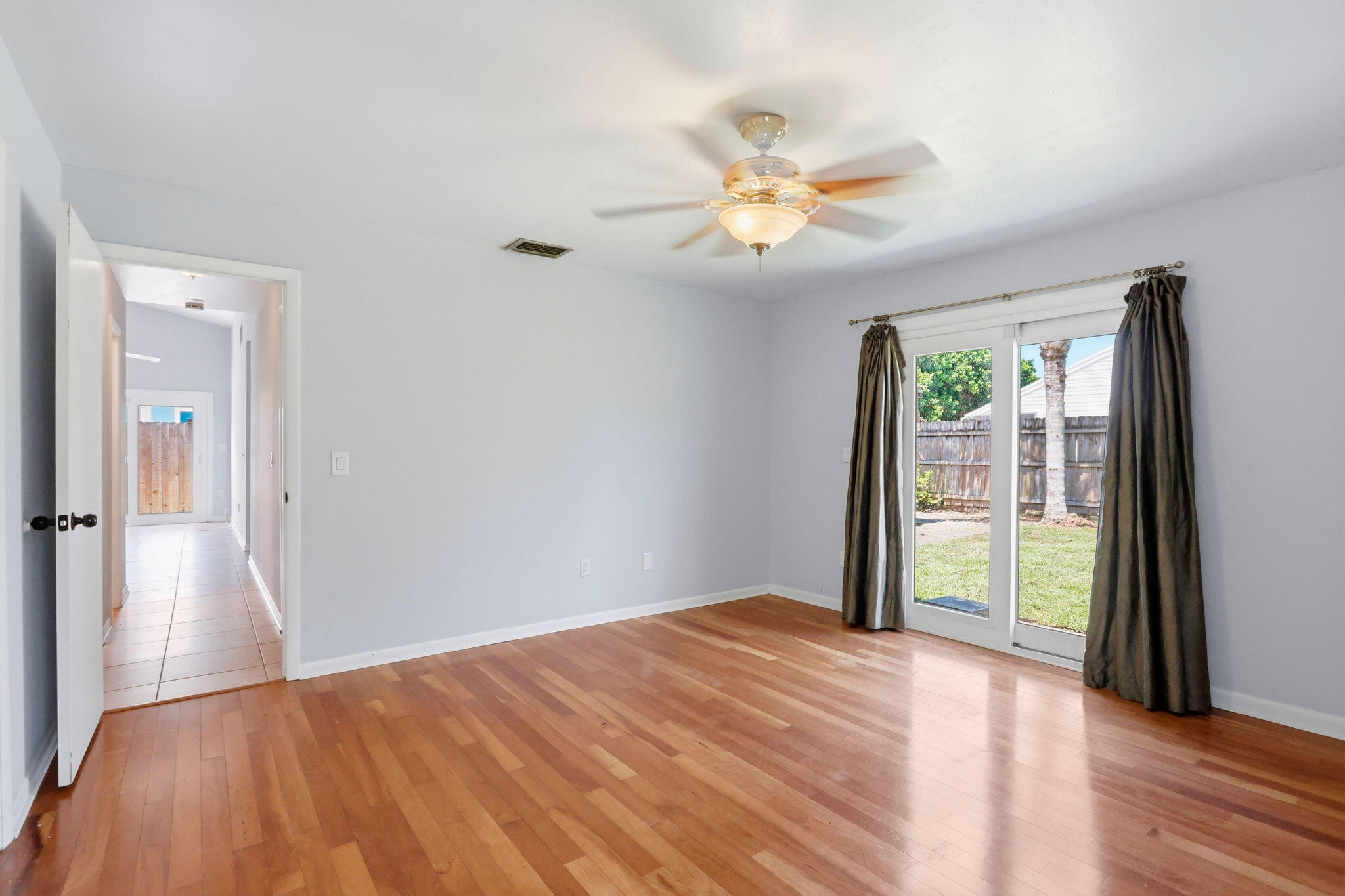 7955 Ridgewood Drive