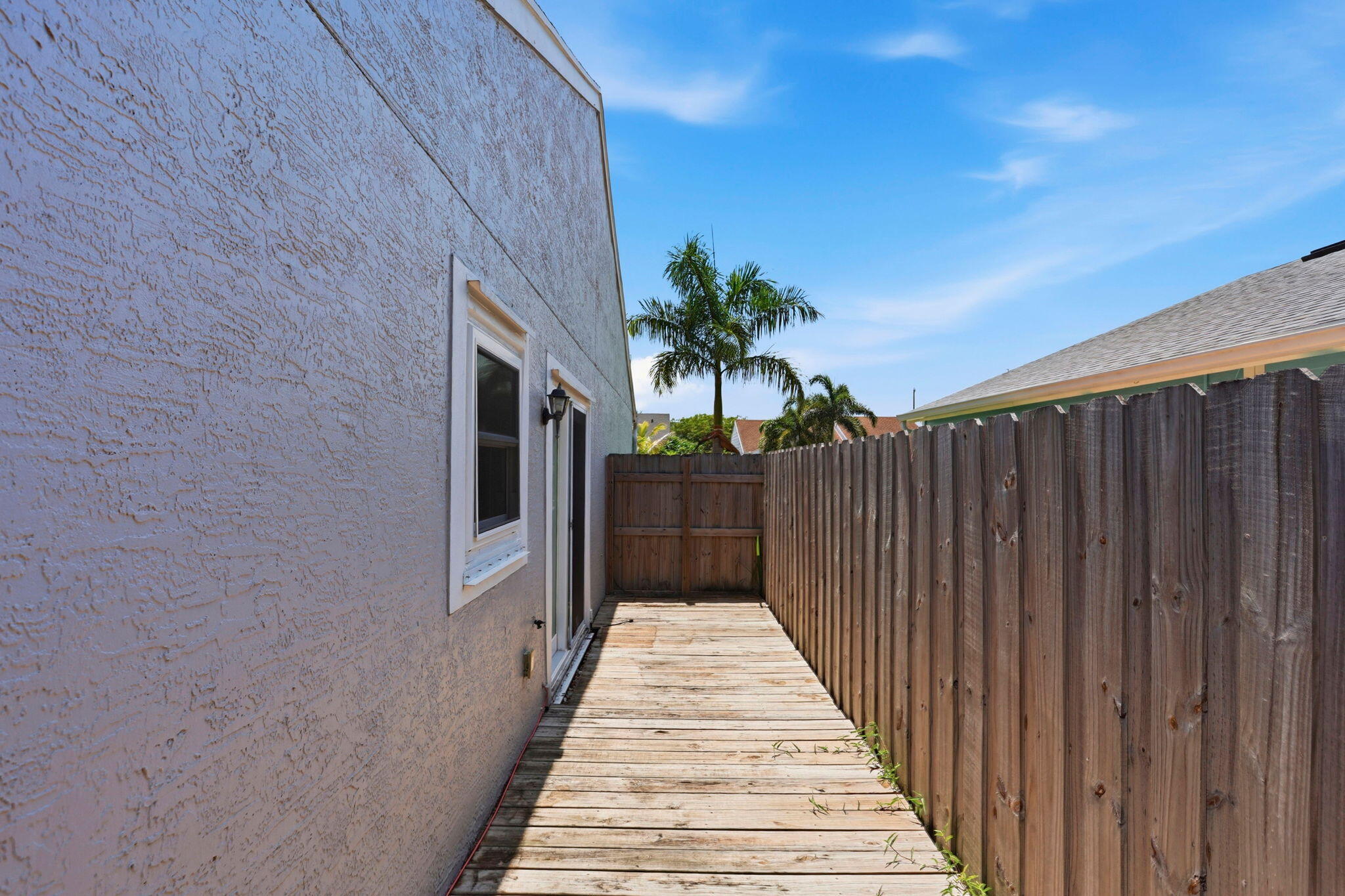 7955 Ridgewood Drive