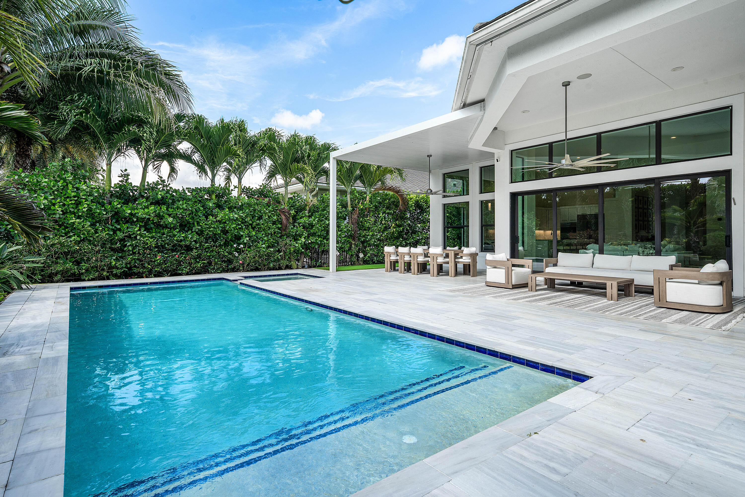 7409 NW 25th Terrace