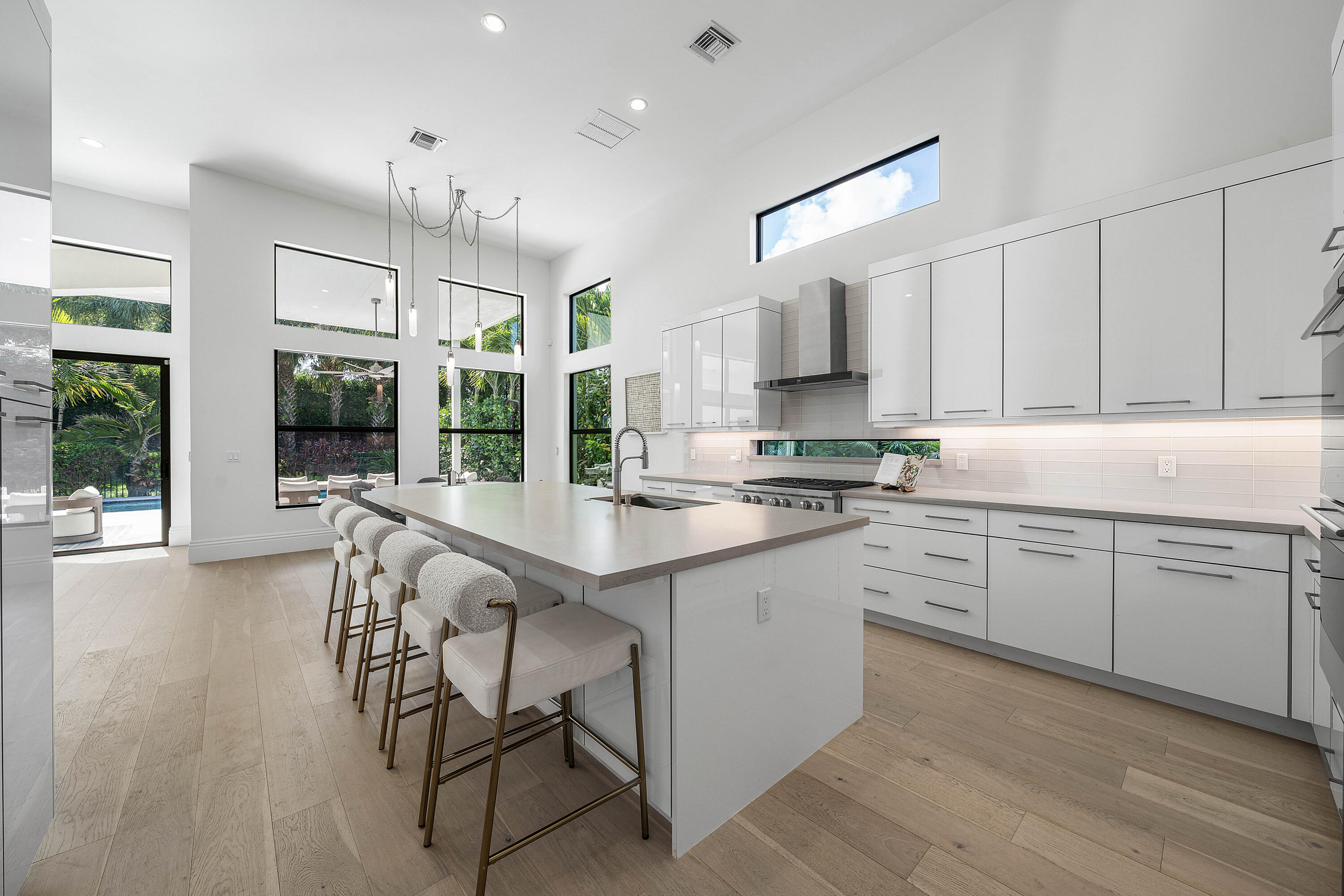 7409 NW 25th Terrace