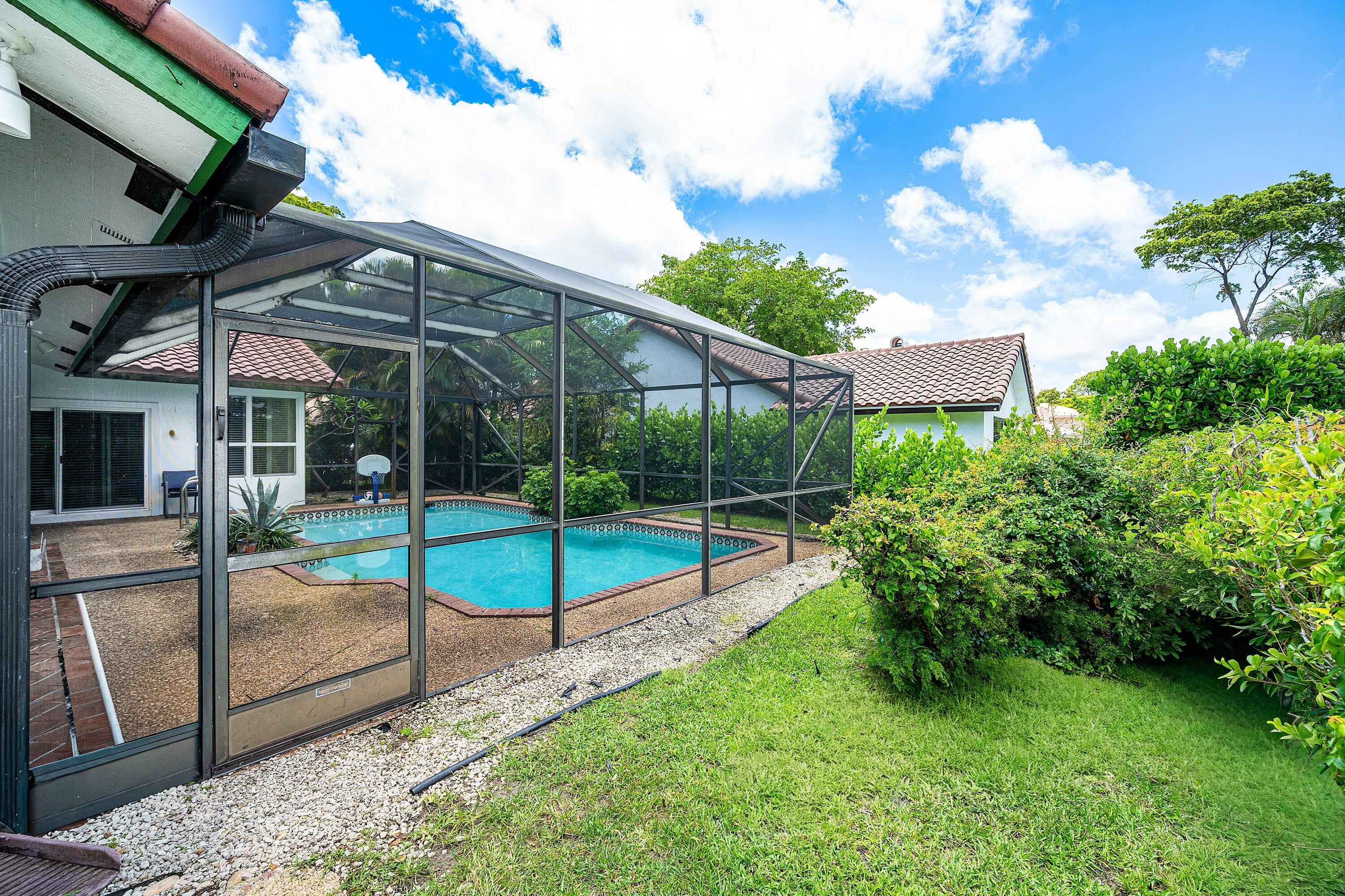 2601 NW 27th Terrace