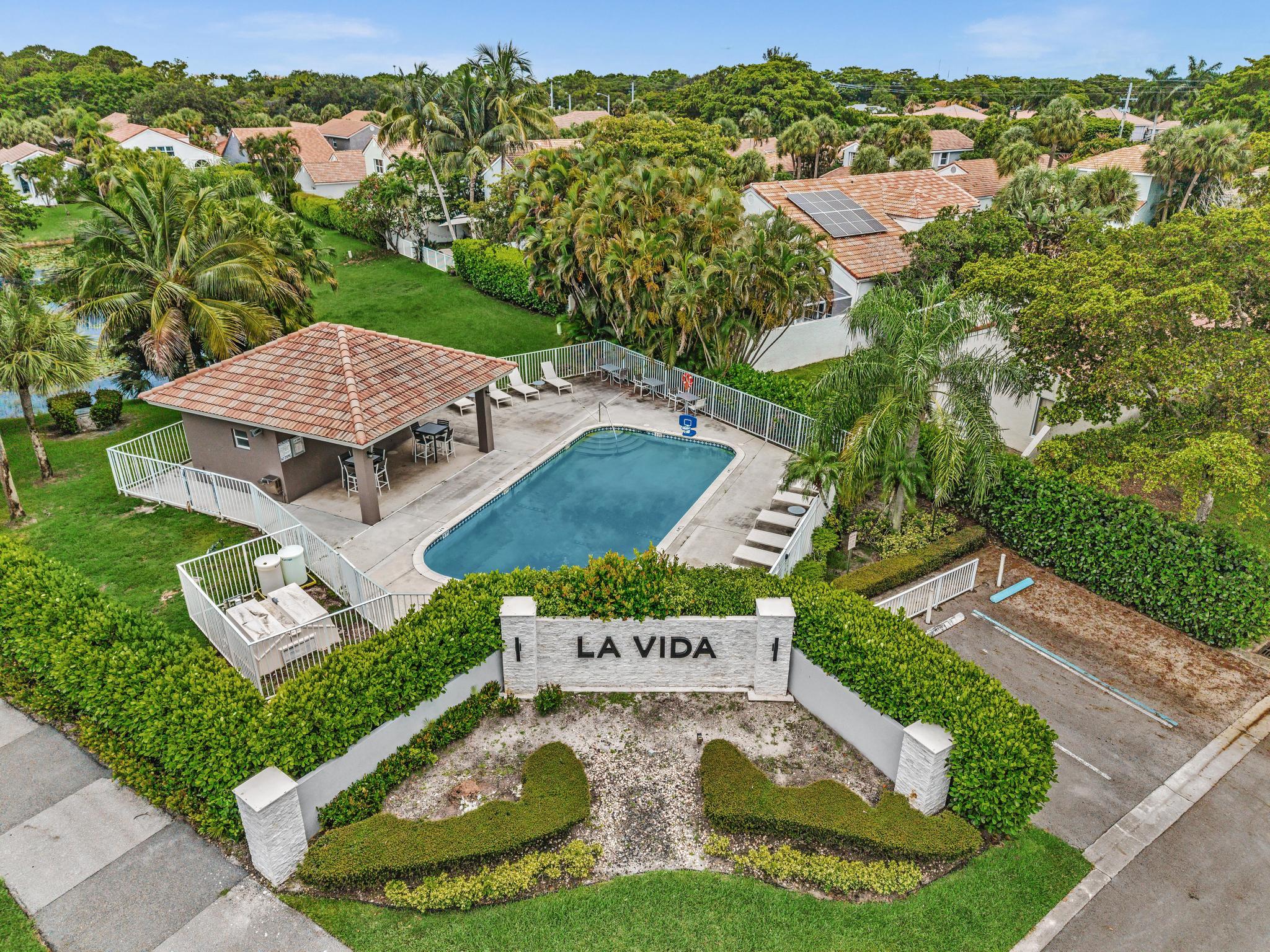 6207 La Vida Terrace