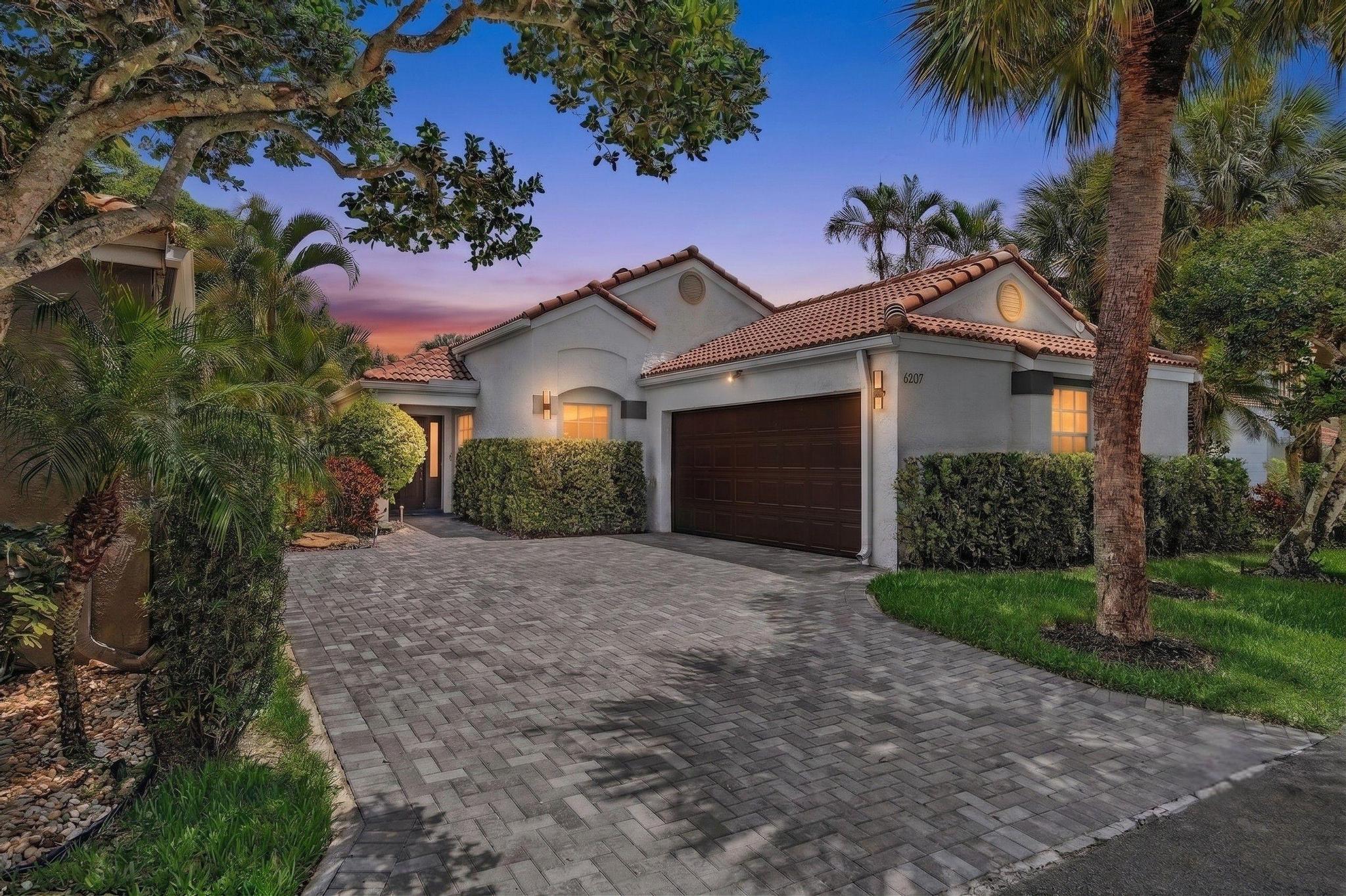 6207 La Vida Terrace
