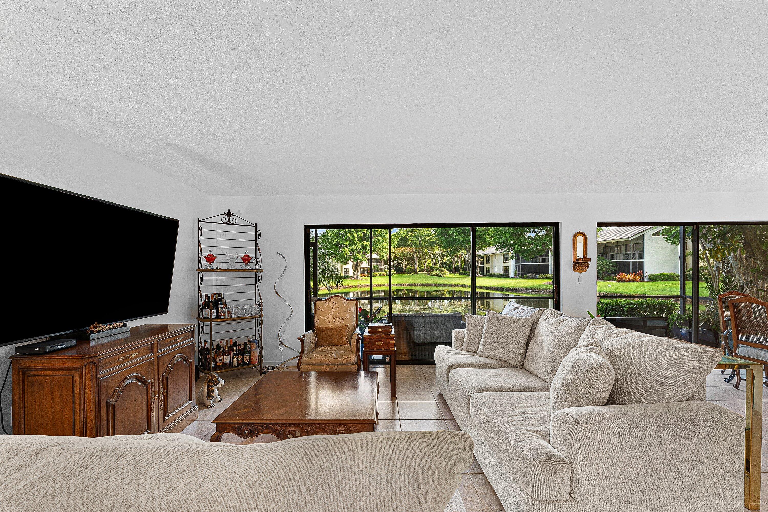 6864 Willow Wood Drive 405