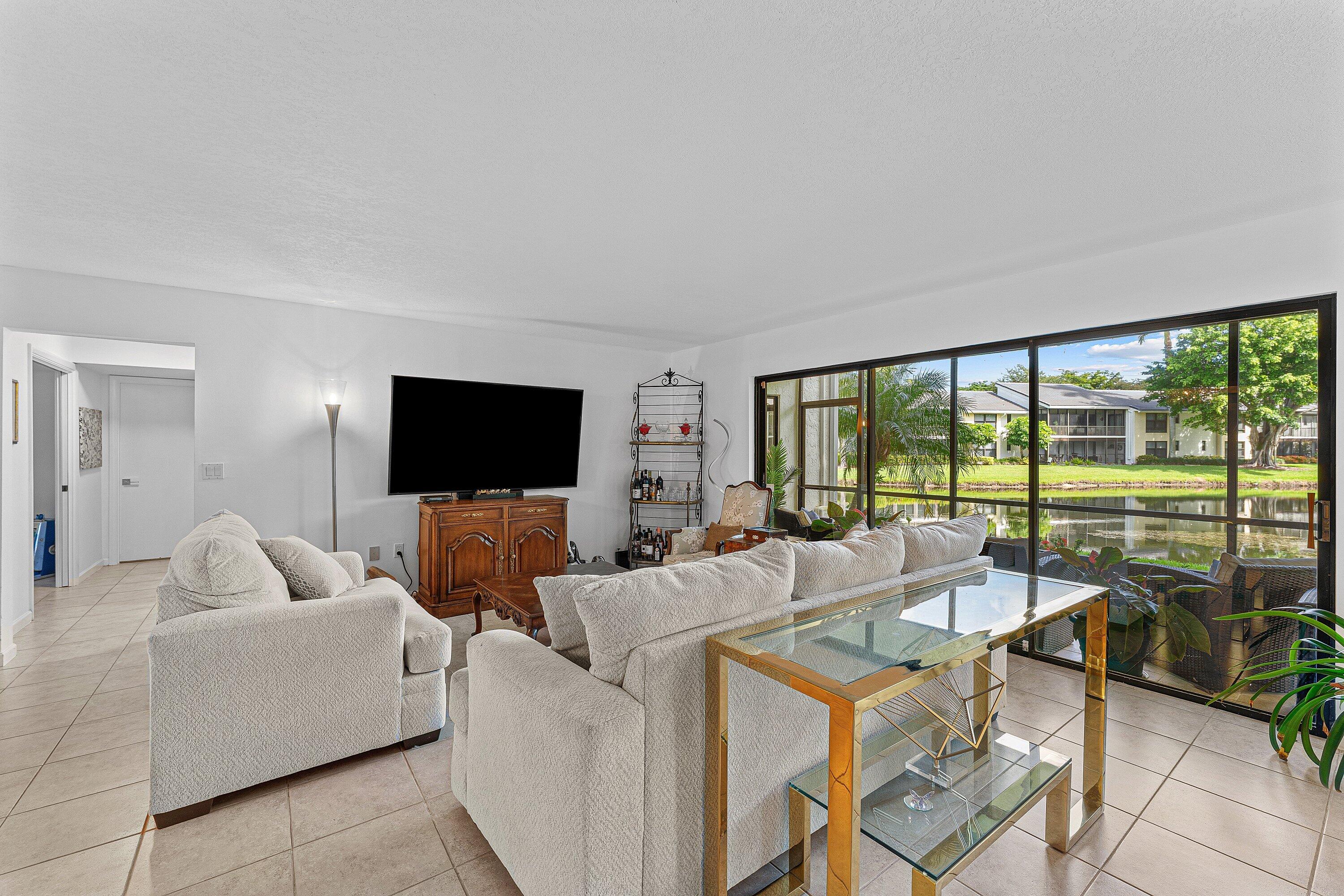 6864 Willow Wood Drive 405