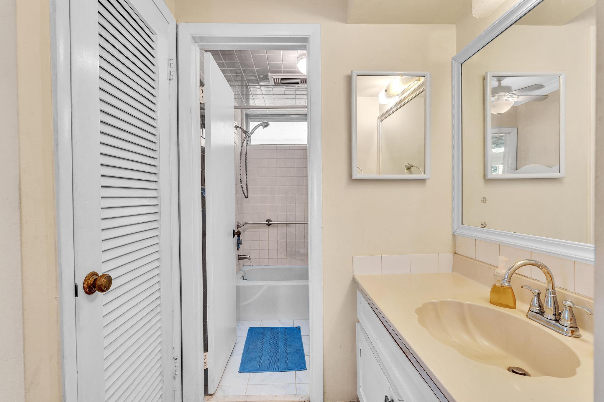 40 SE 13th Street A2