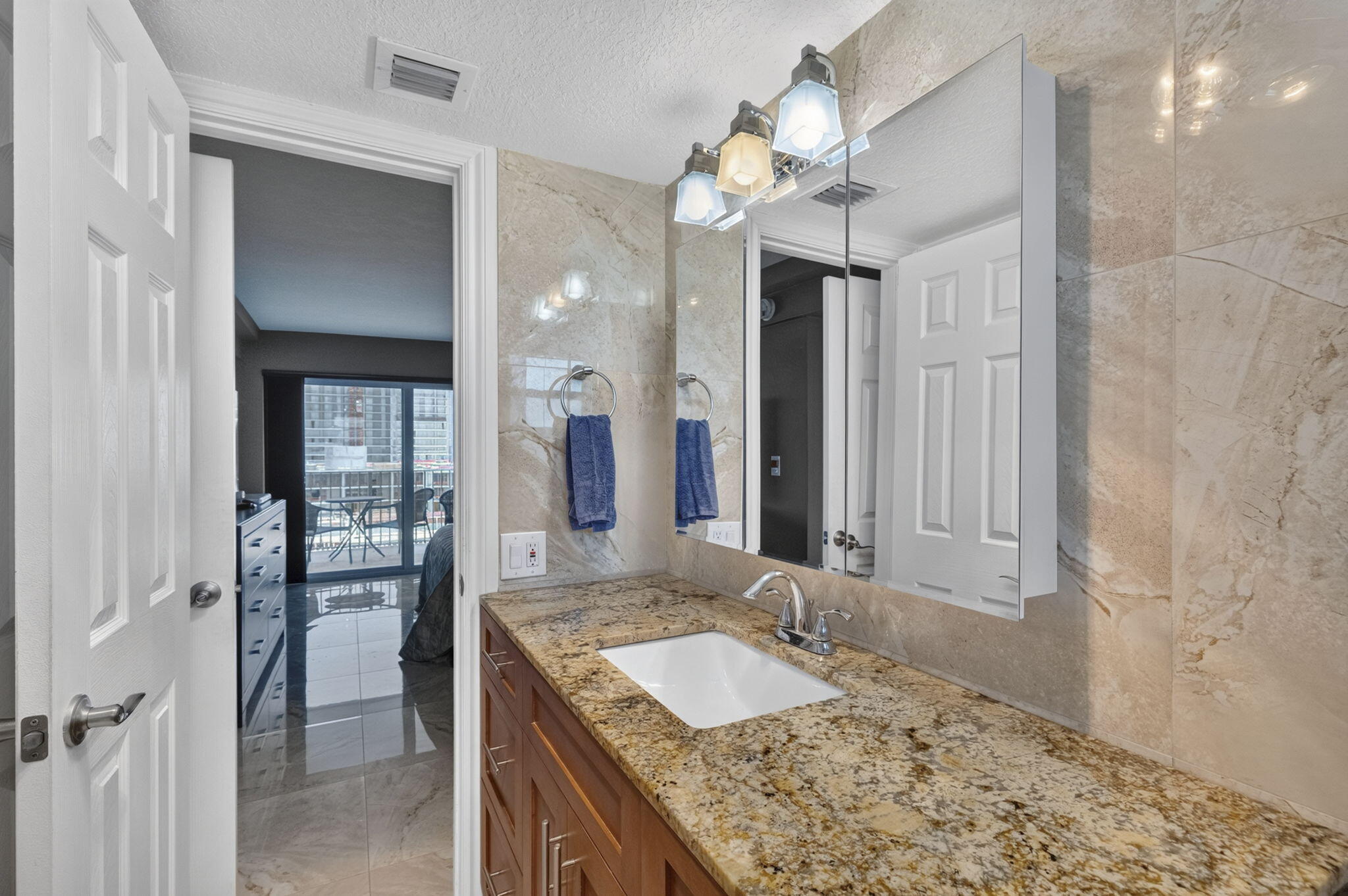 1536 SE 15th Court 704