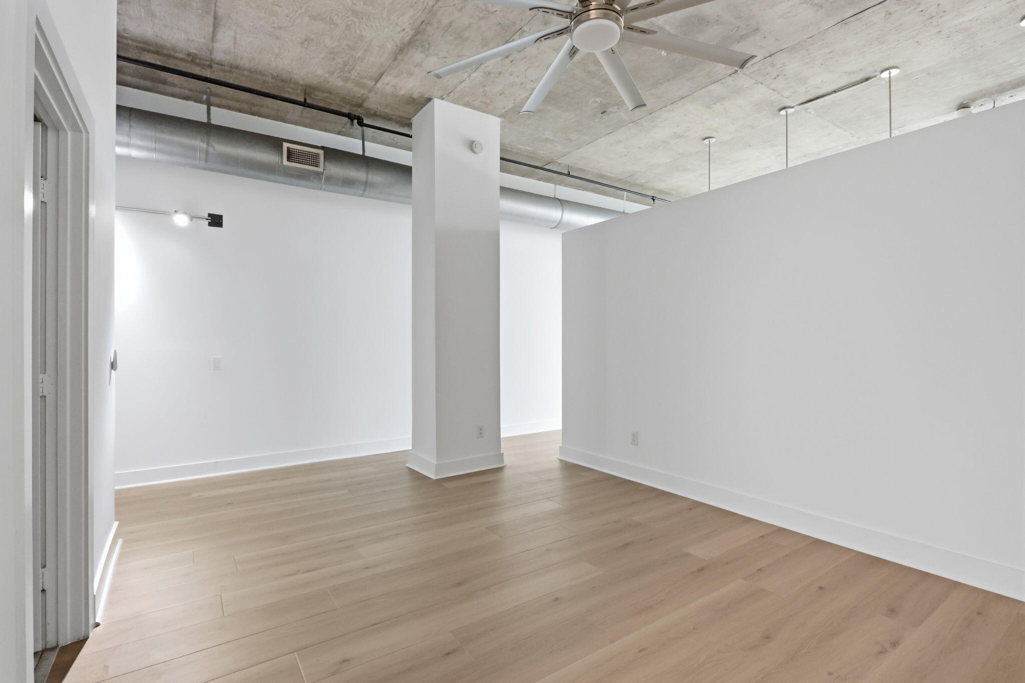 180 NE 4th Avenue 307