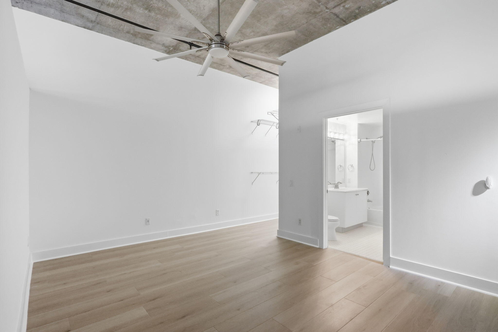 180 NE 4th Avenue 307