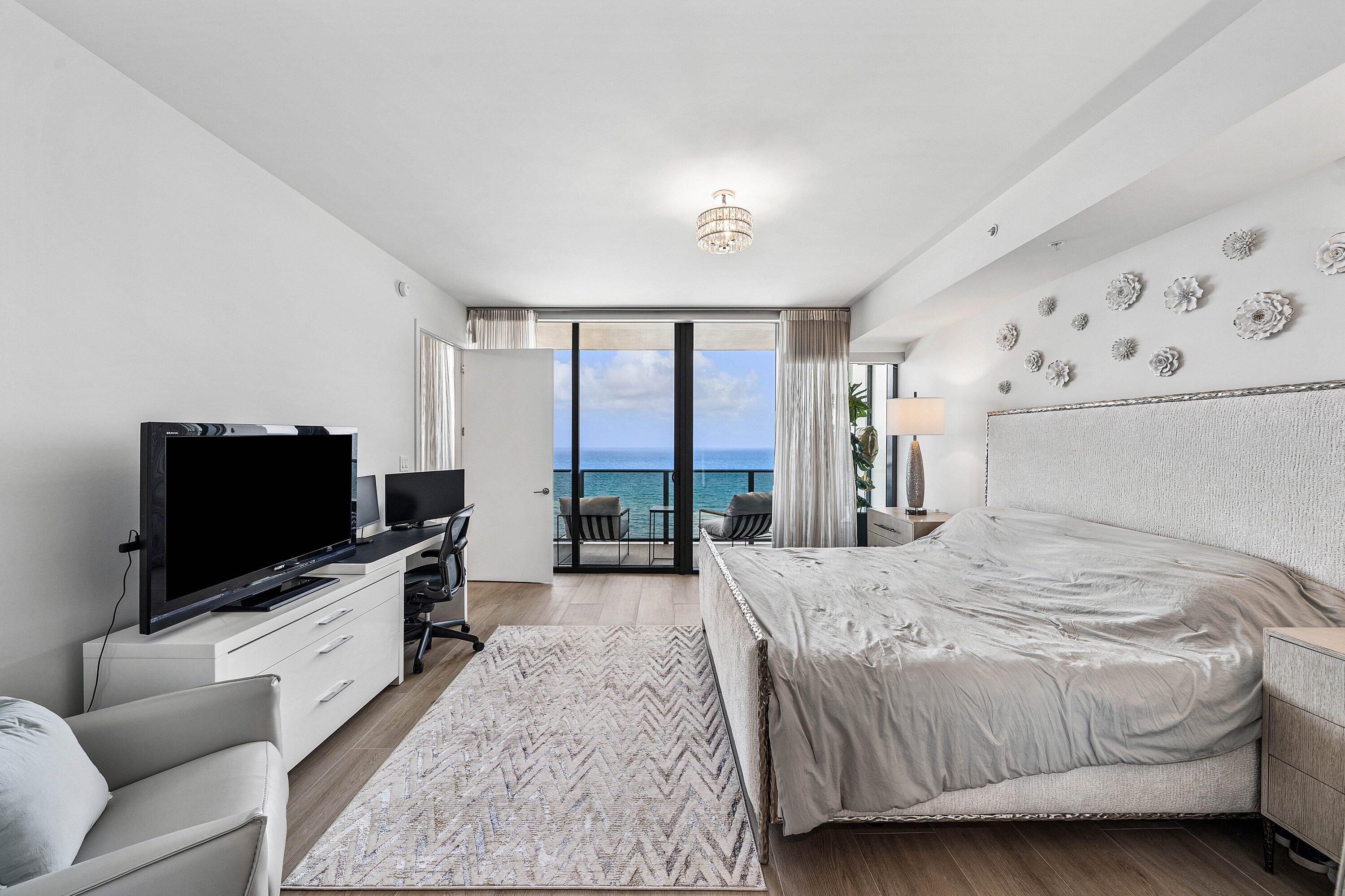 900 N Ocean Boulevard 1204