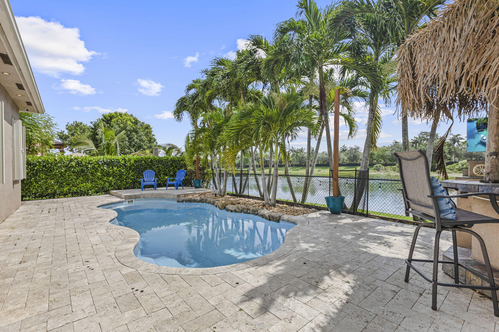 455 Cresta Circle