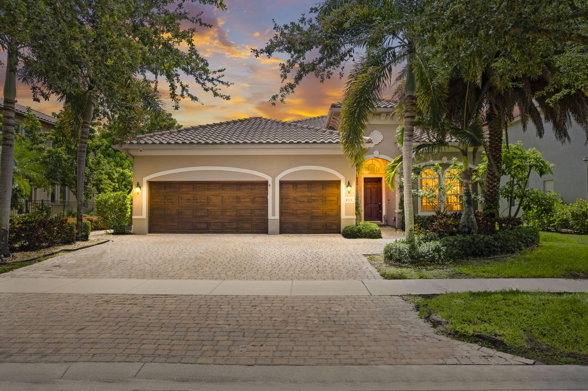 455 Cresta Circle