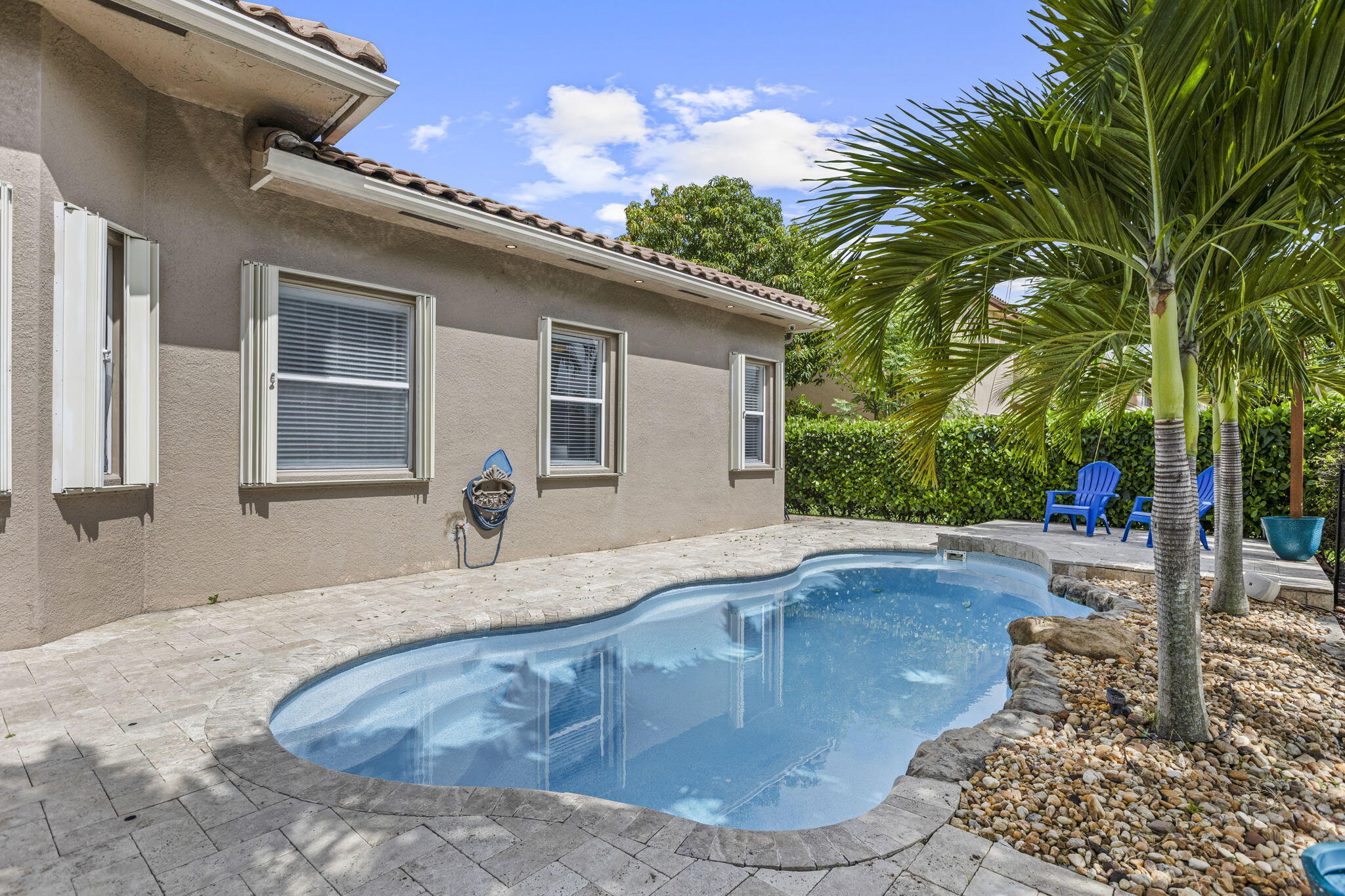 455 Cresta Circle