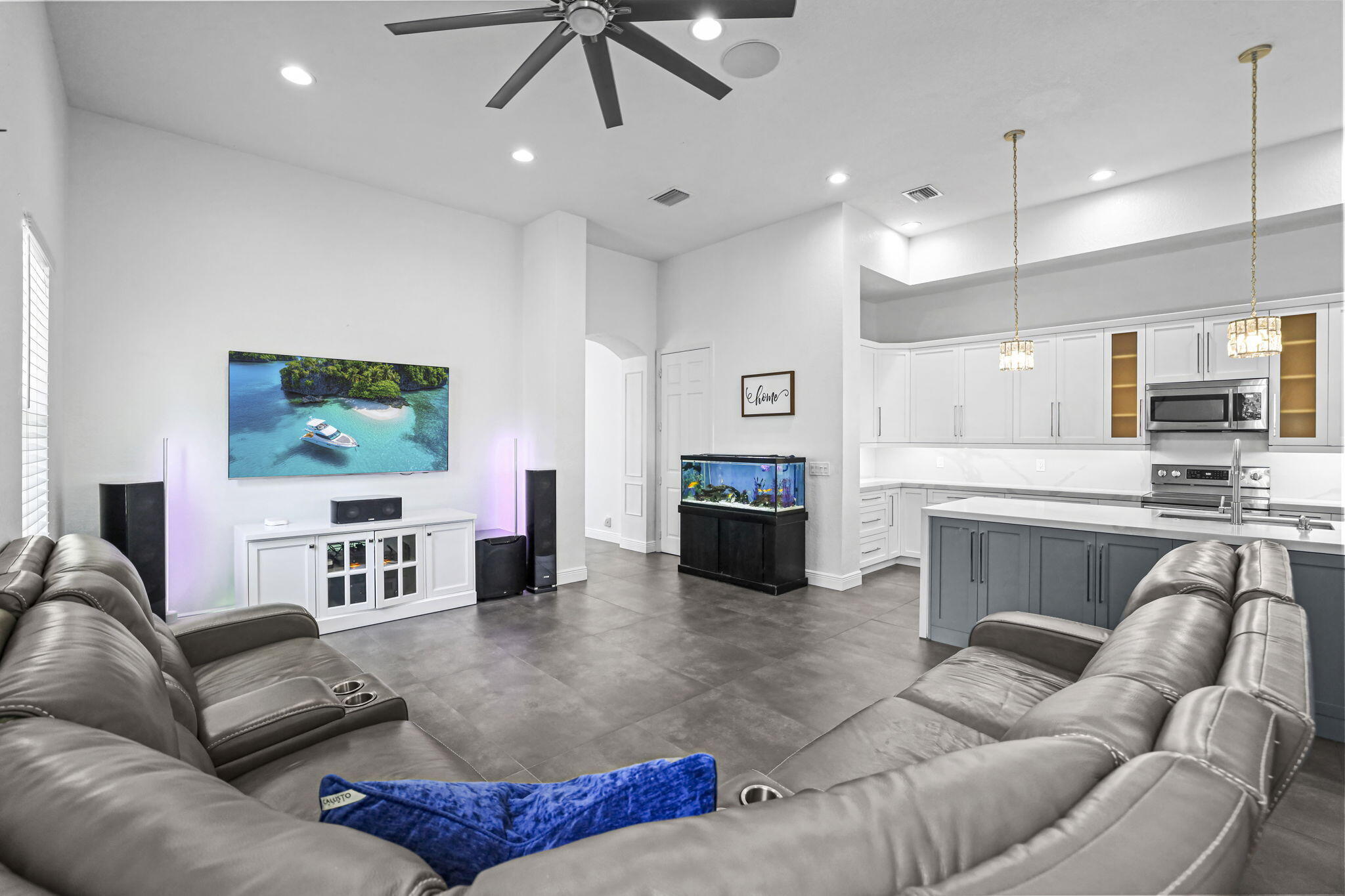455 Cresta Circle