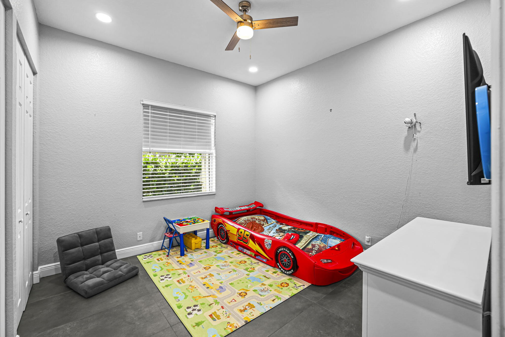 455 Cresta Circle