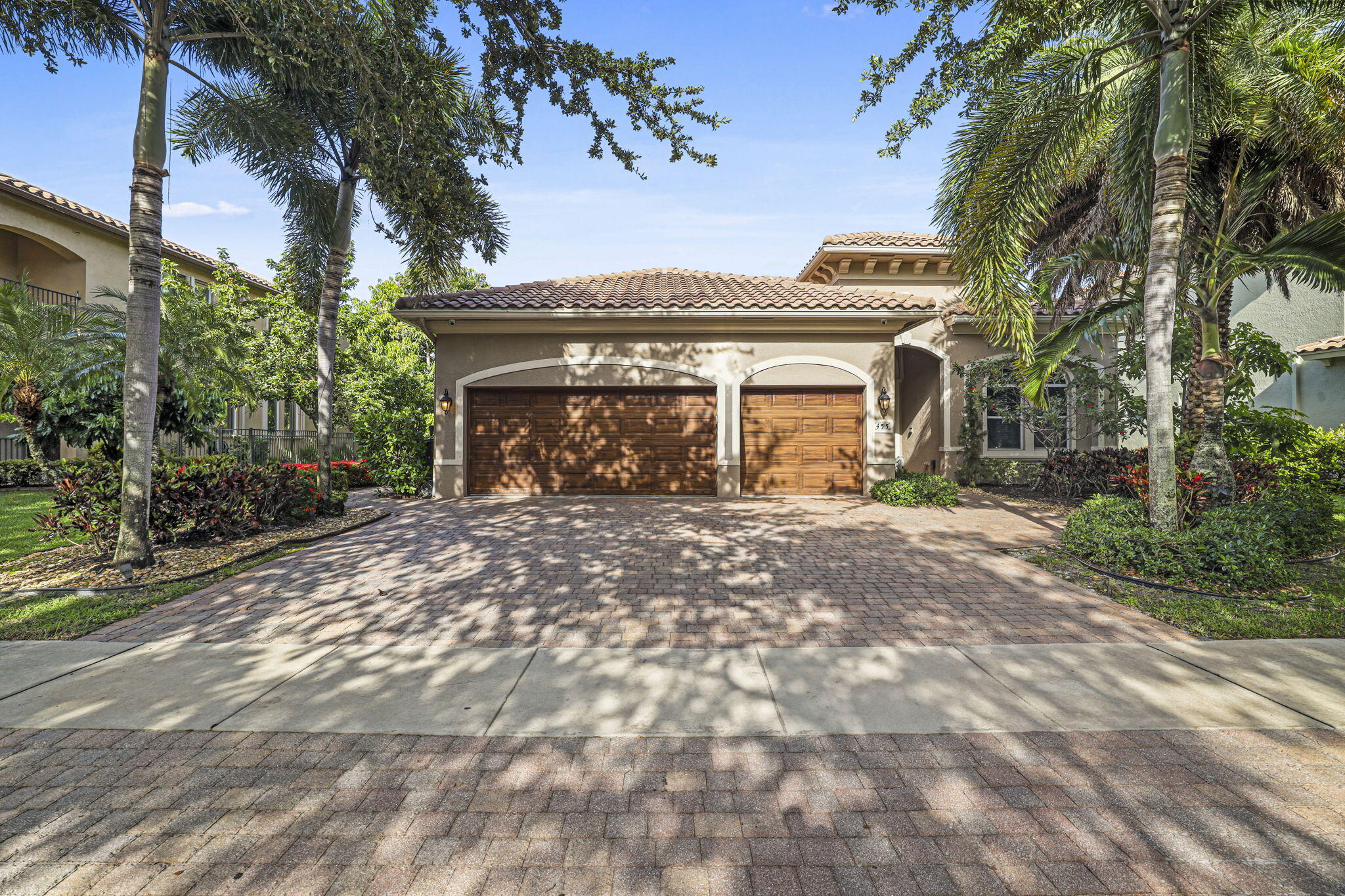 455 Cresta Circle