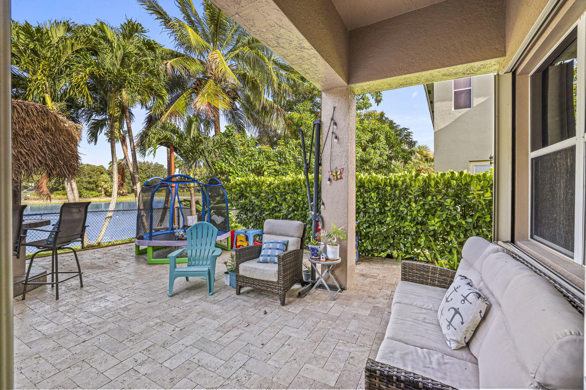 455 Cresta Circle