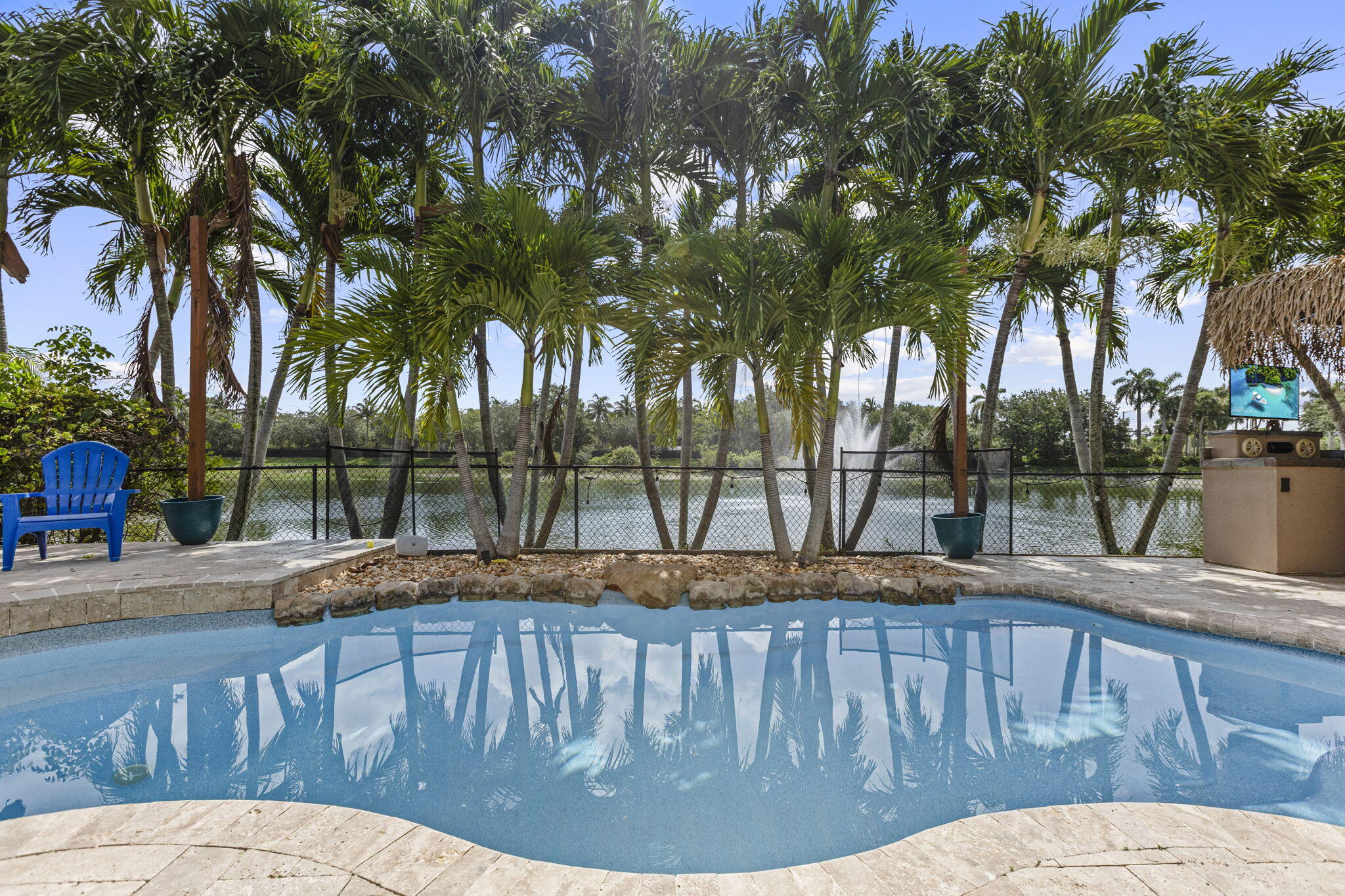 455 Cresta Circle