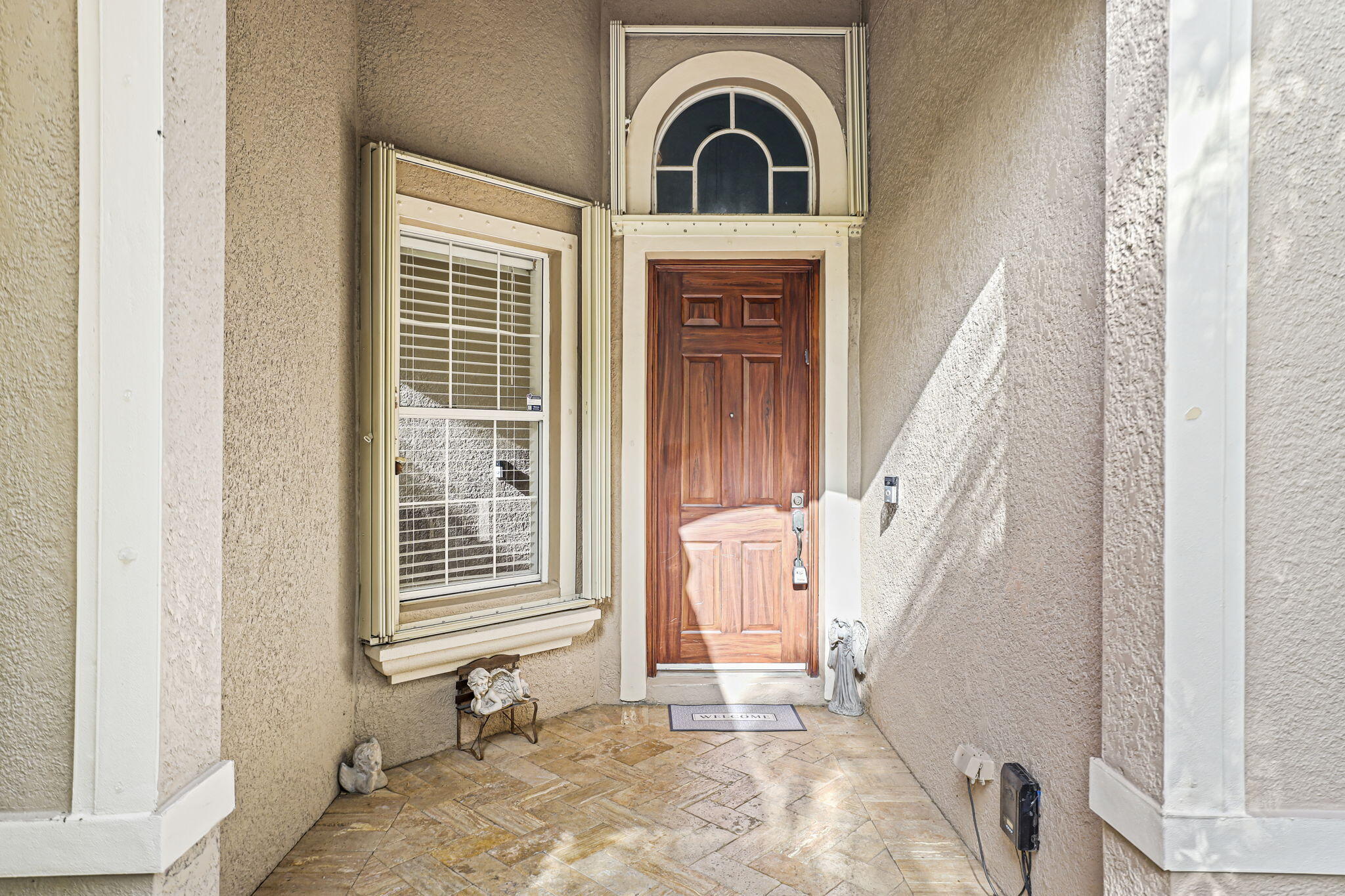 455 Cresta Circle