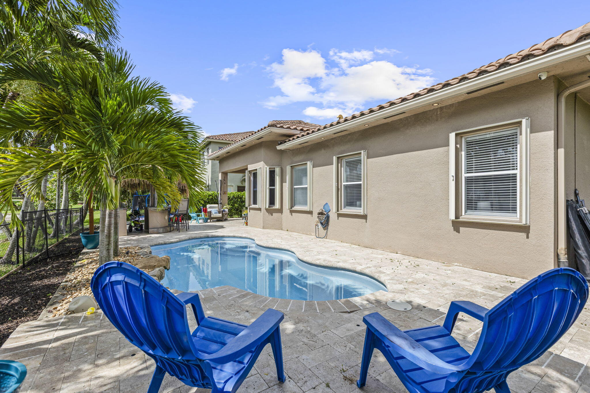 455 Cresta Circle