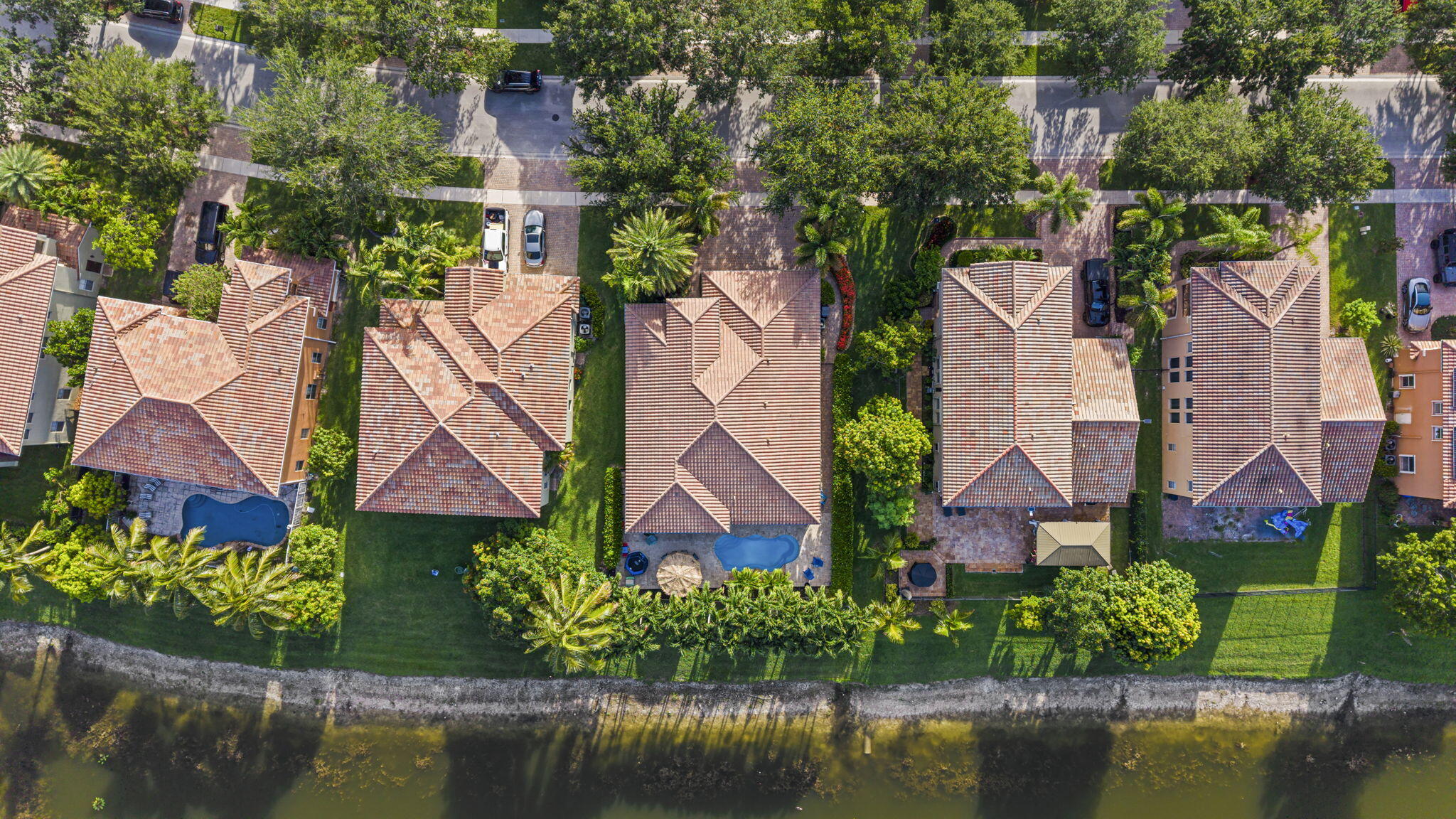 455 Cresta Circle
