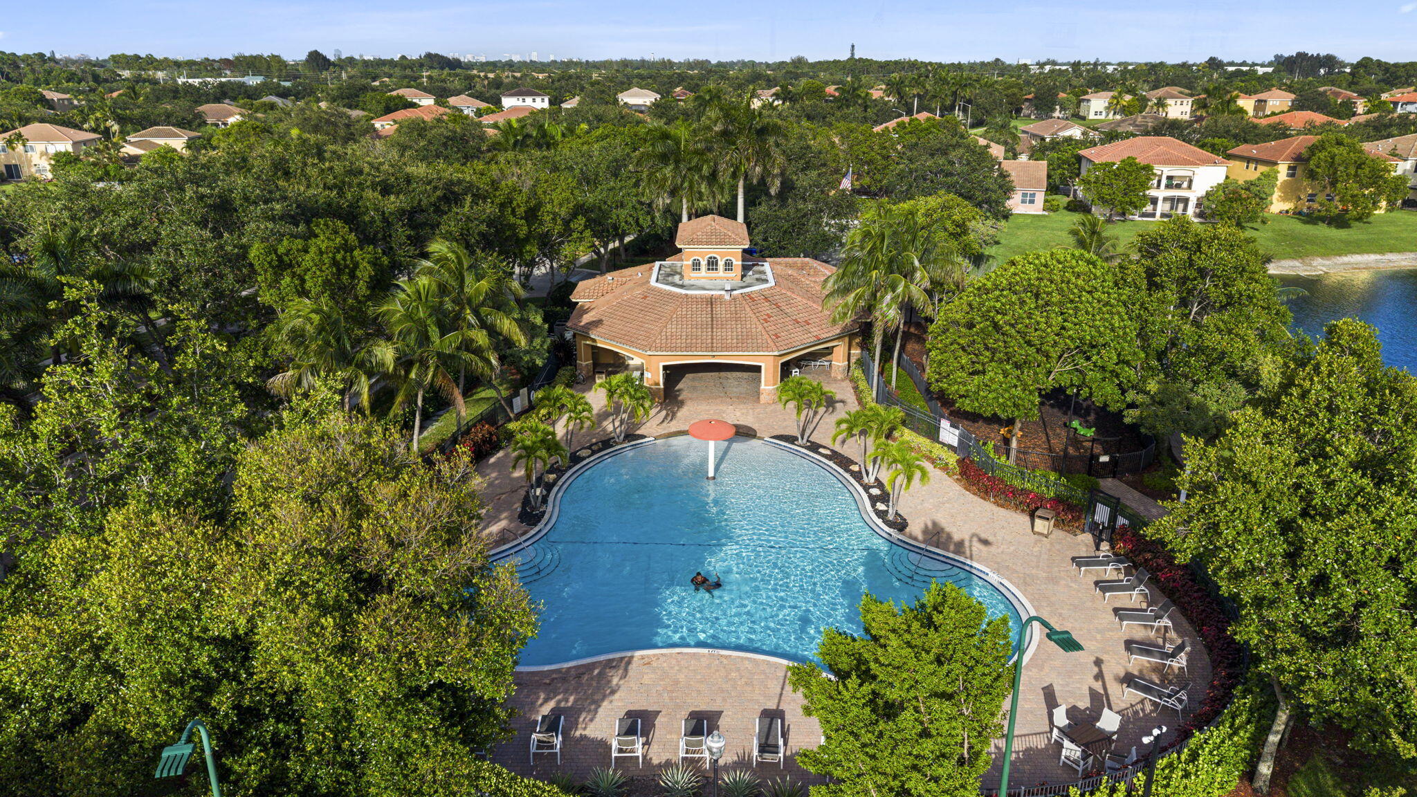 455 Cresta Circle