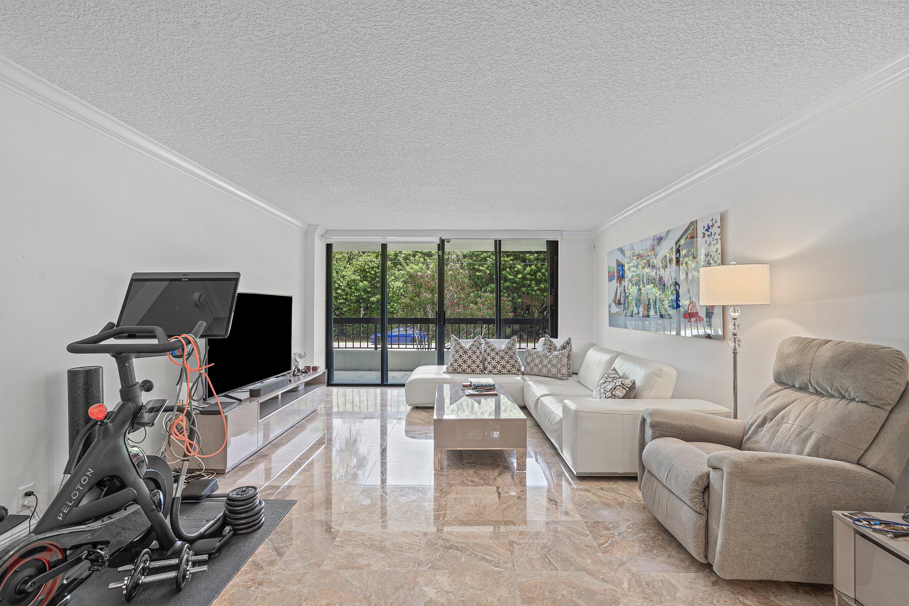277 N OCEAN Boulevard 1040