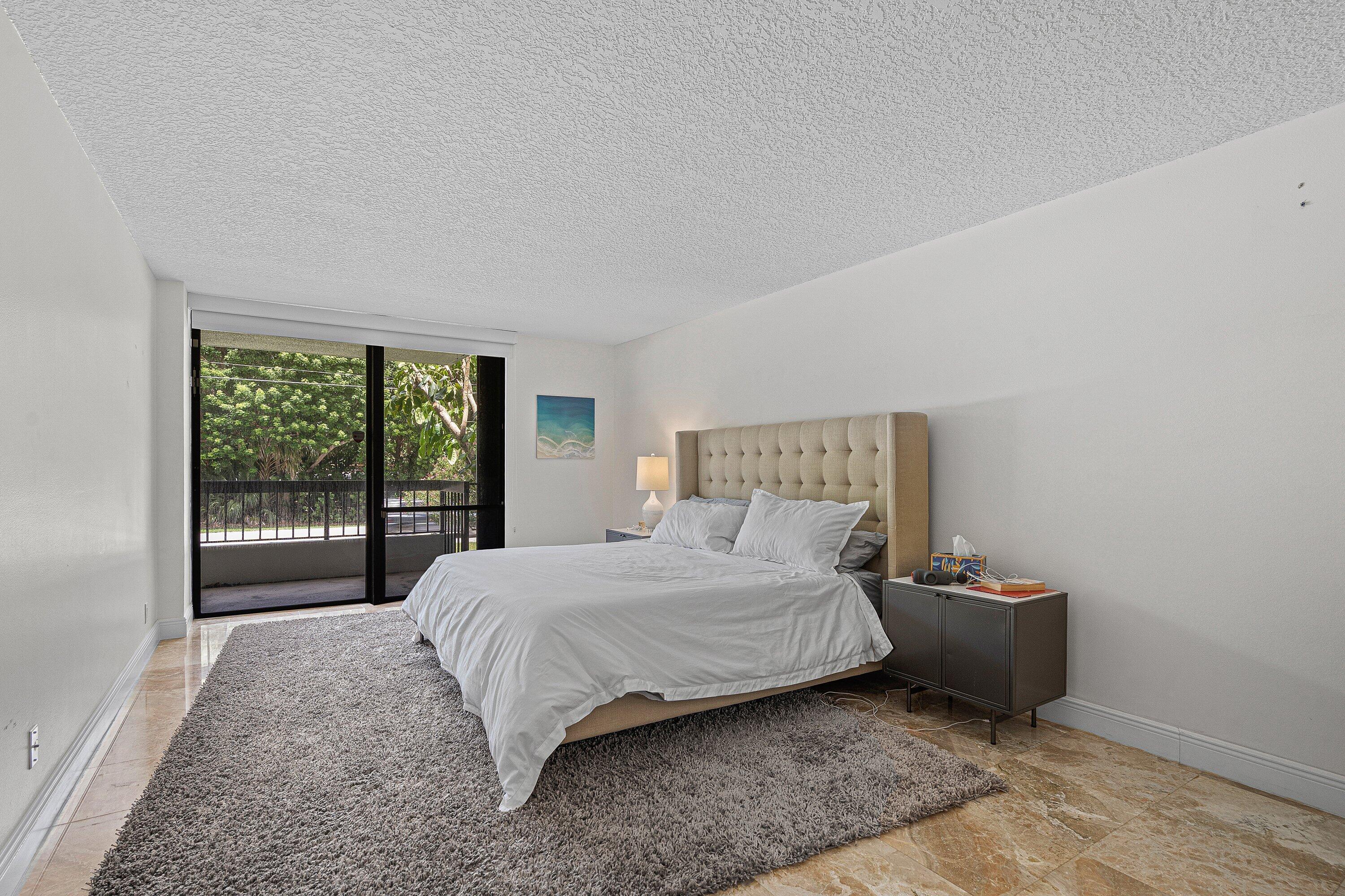 277 N OCEAN Boulevard 1040