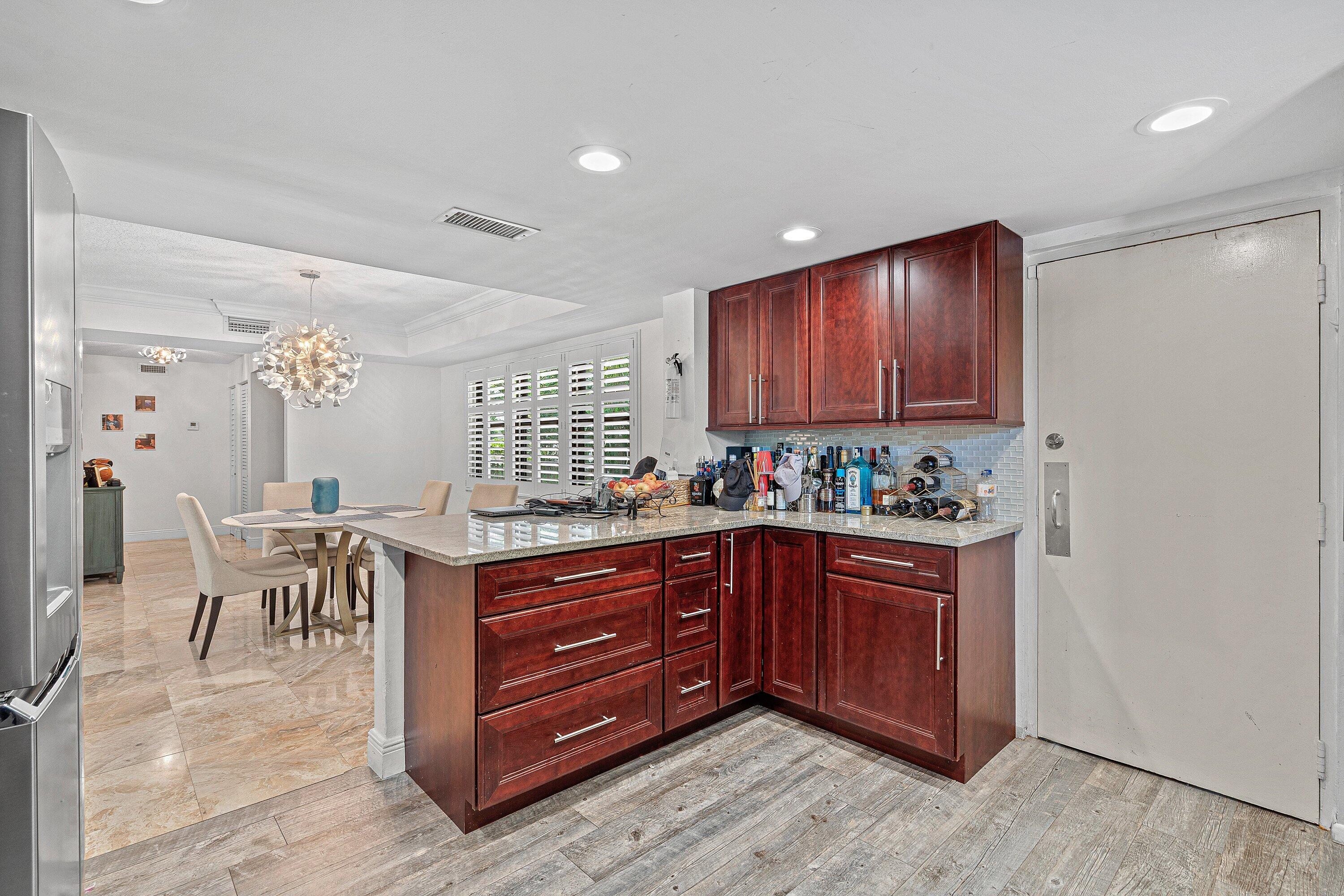 277 N OCEAN Boulevard 1040