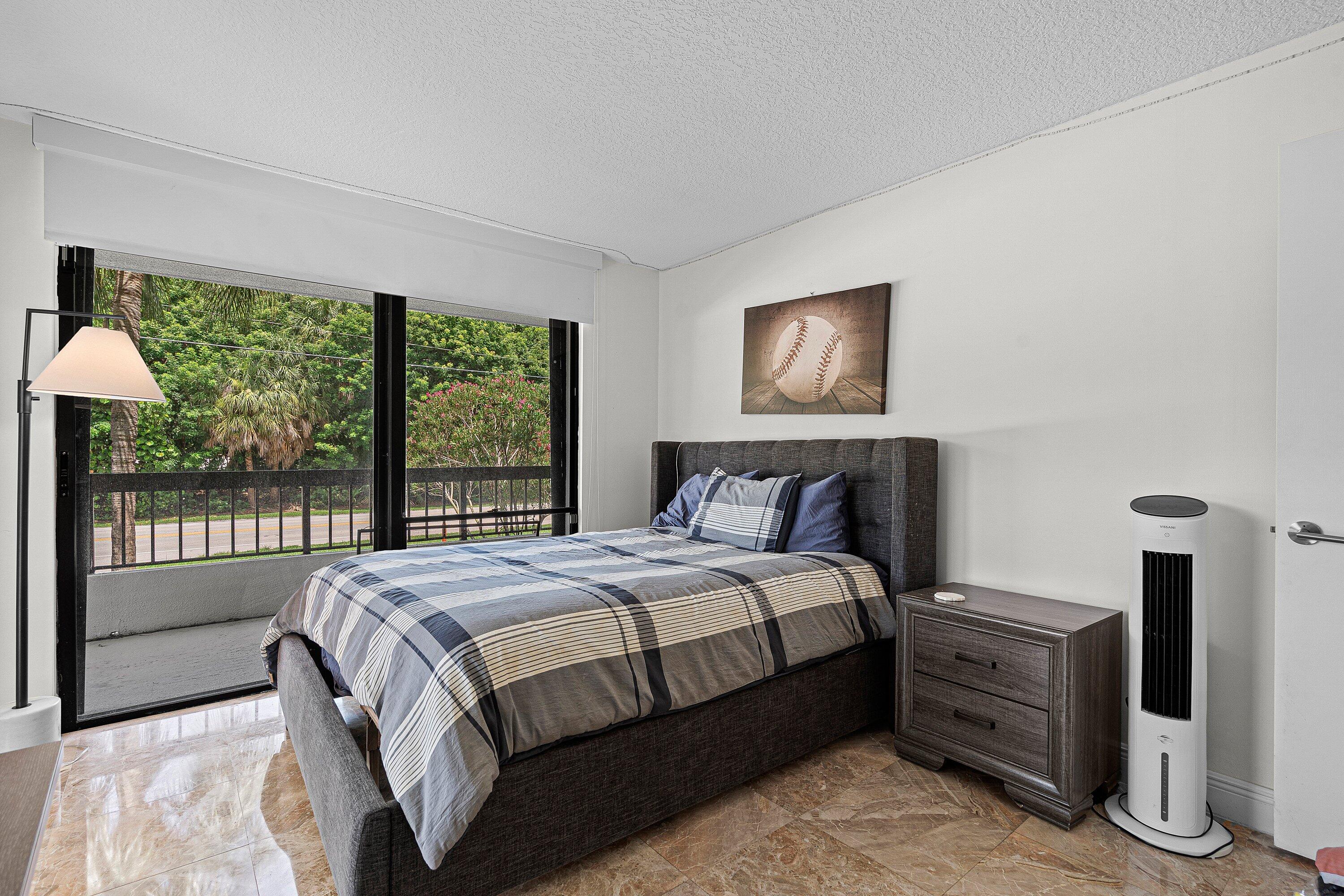 277 N OCEAN Boulevard 1040