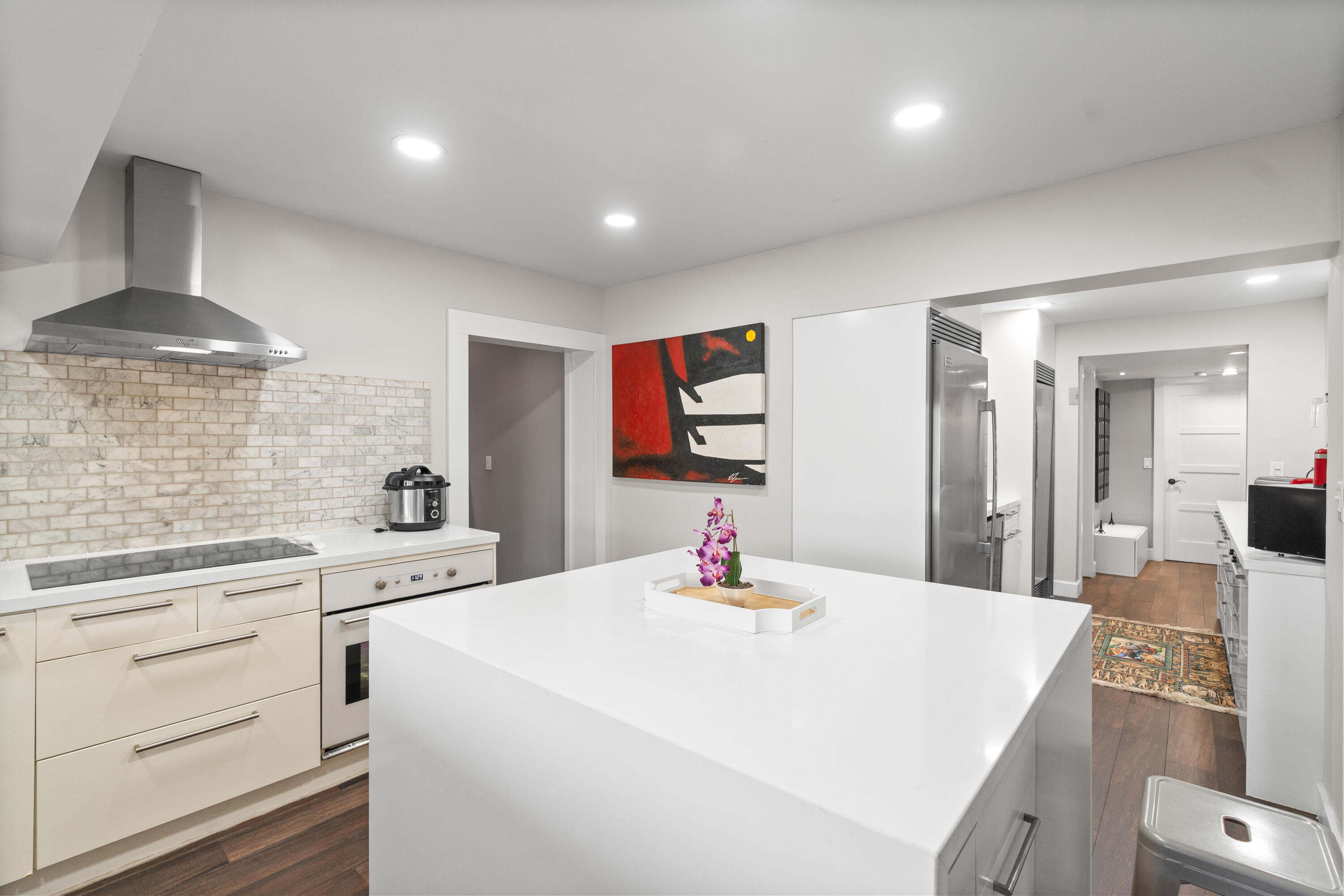 6106 ROYAL POINCIANA Lane