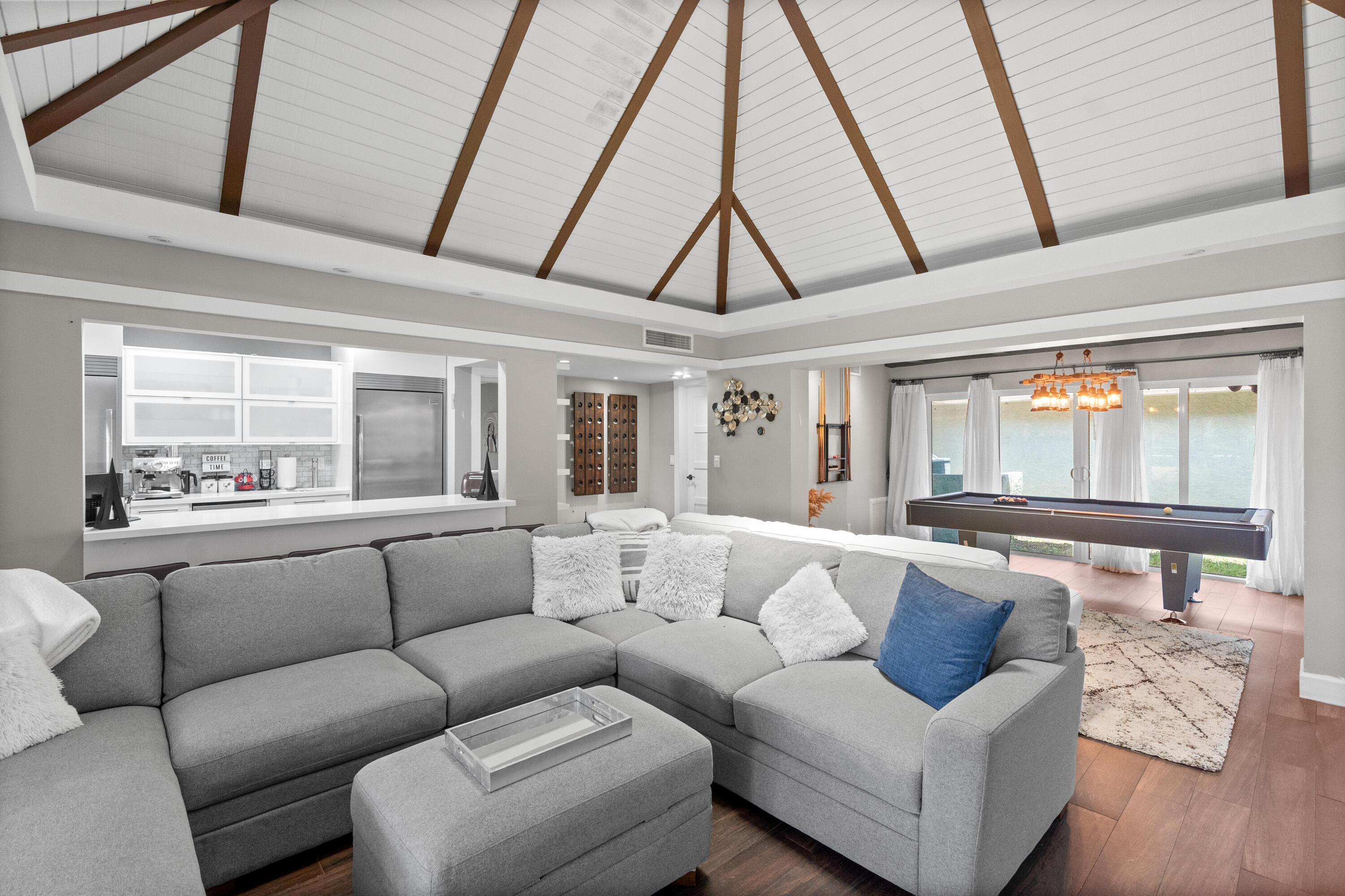 6106 ROYAL POINCIANA Lane