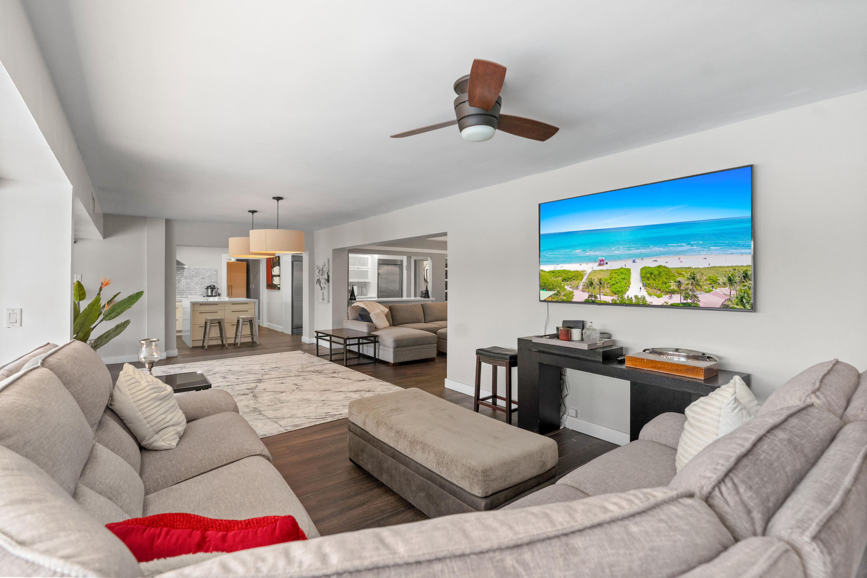 6106 ROYAL POINCIANA Lane