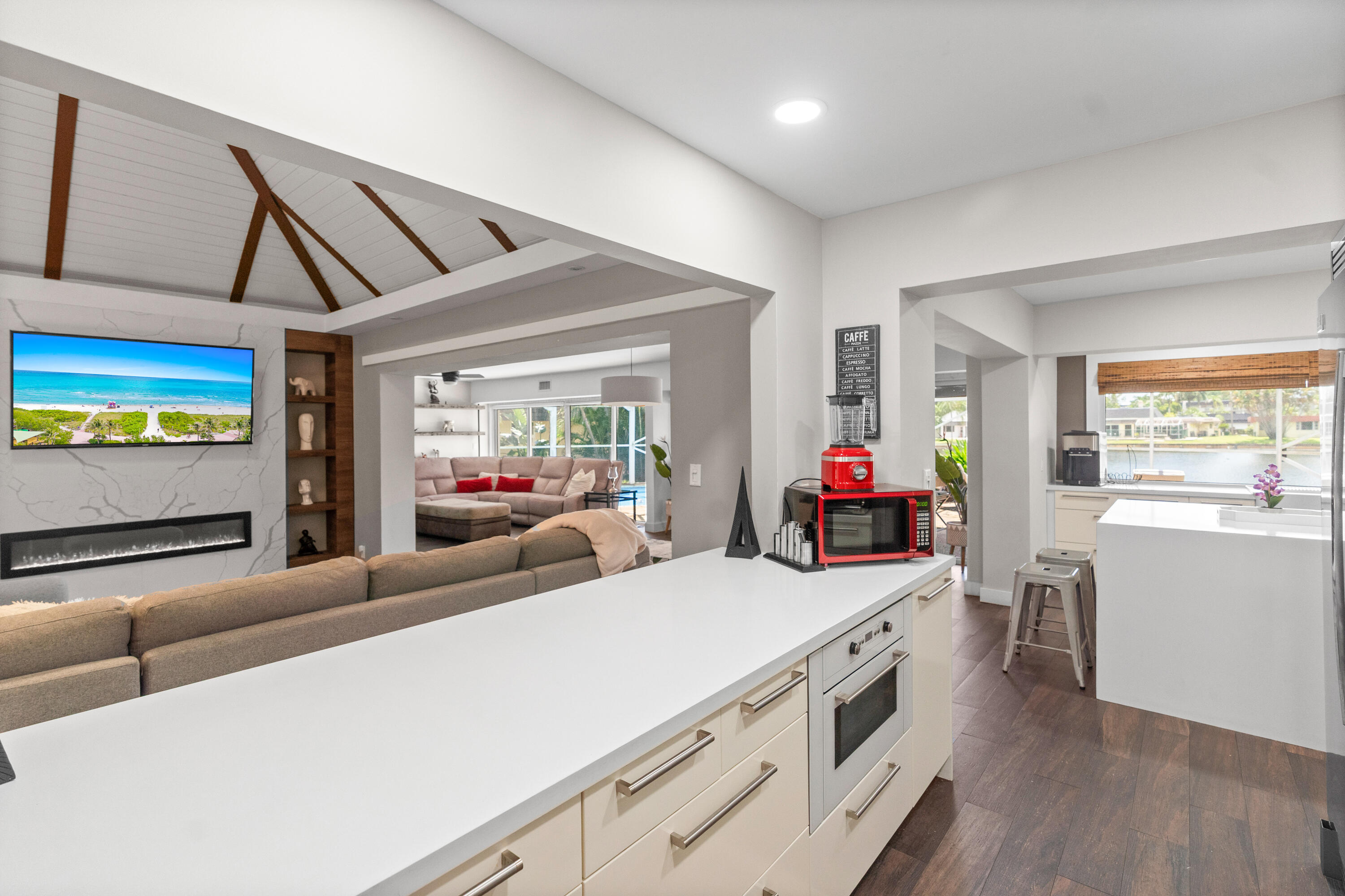 6106 ROYAL POINCIANA Lane