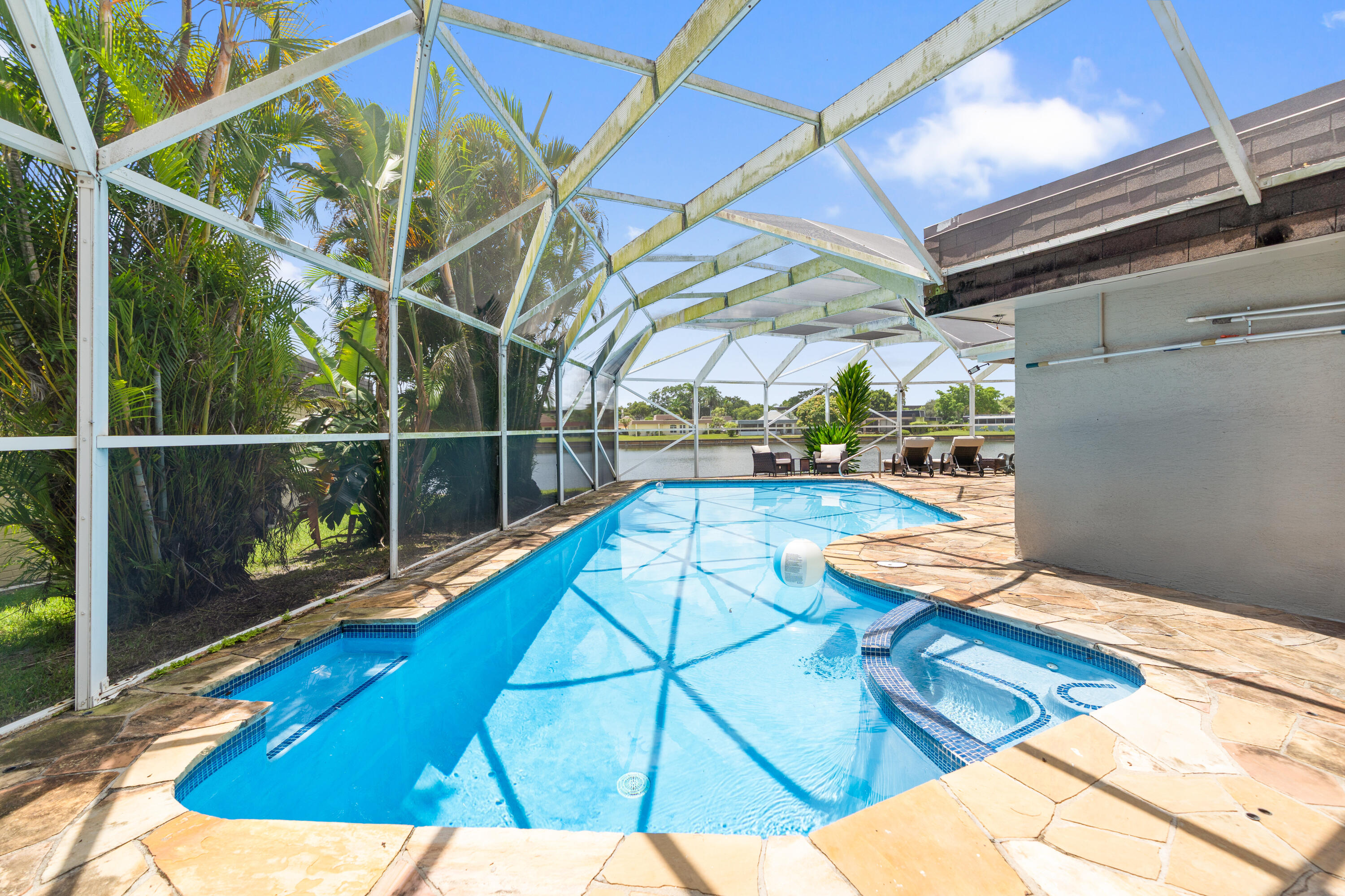 6106 ROYAL POINCIANA Lane