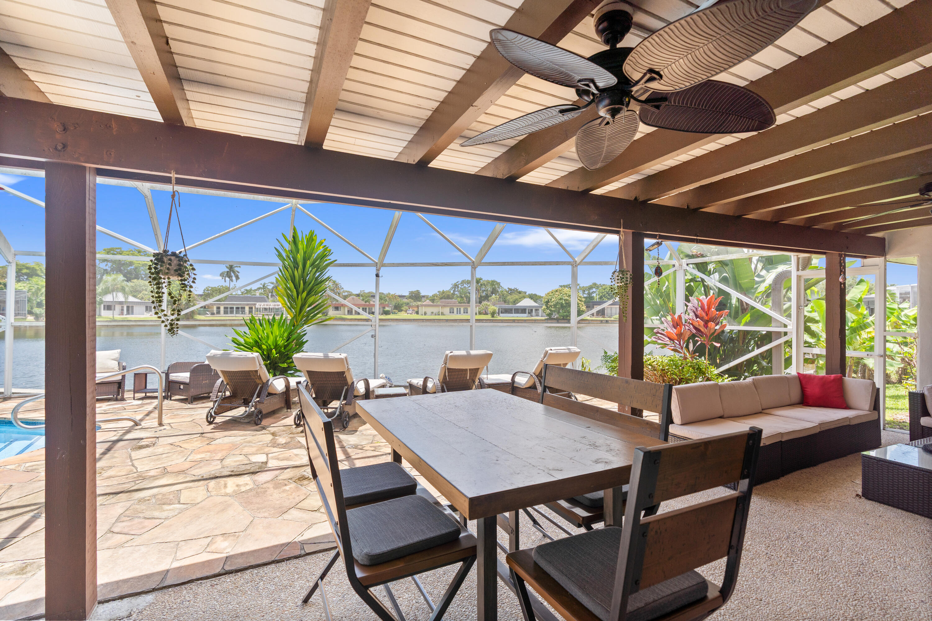 6106 ROYAL POINCIANA Lane