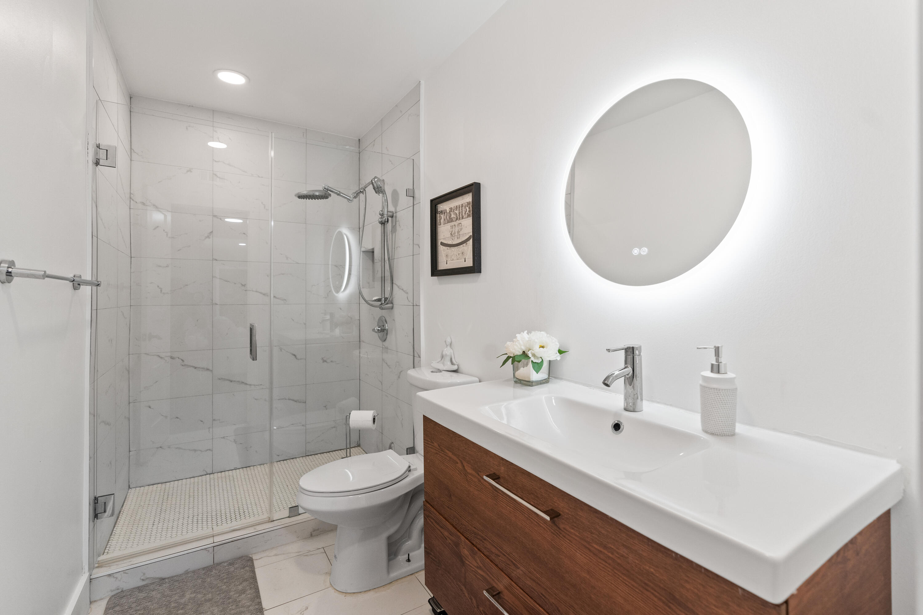 6106 ROYAL POINCIANA Lane