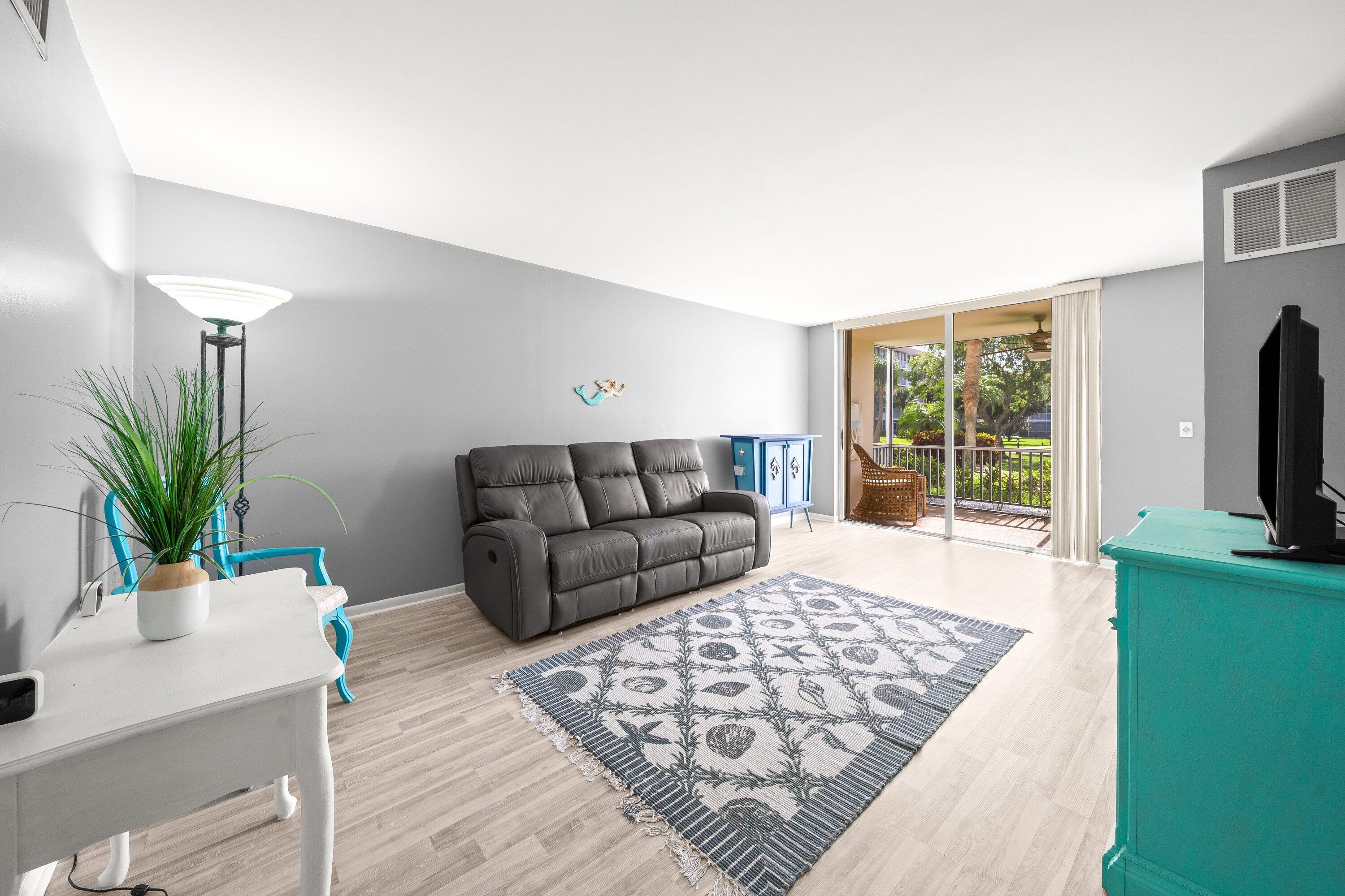 2525 Florida Boulevard 130
