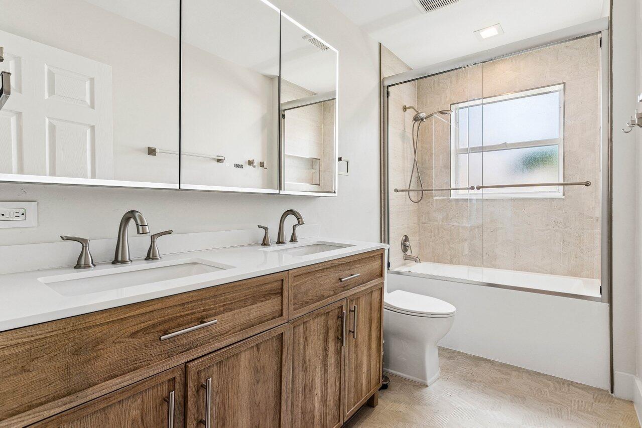 3335 NW 53rd Circle