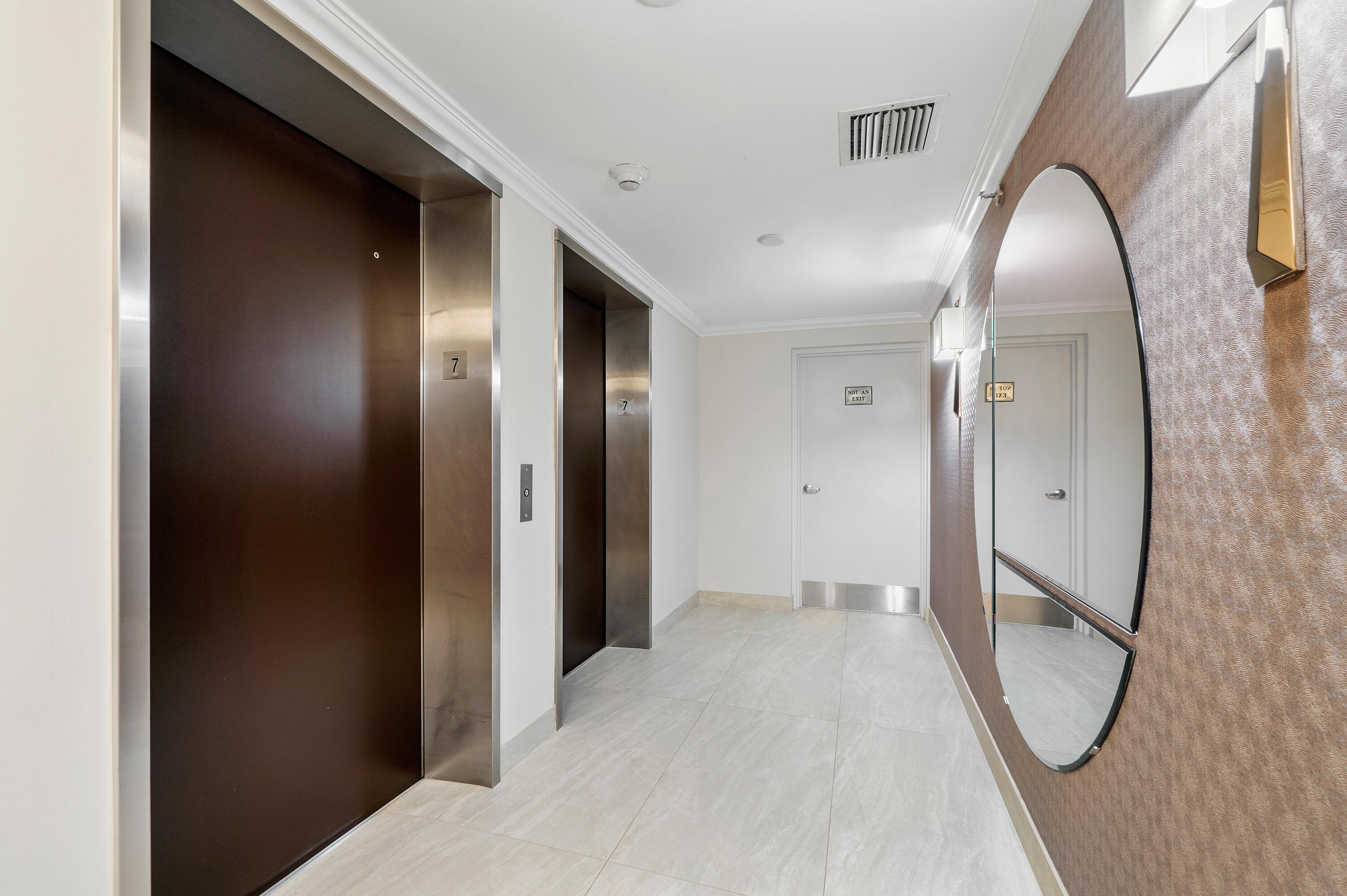 2697 N Ocean Boulevard 5070