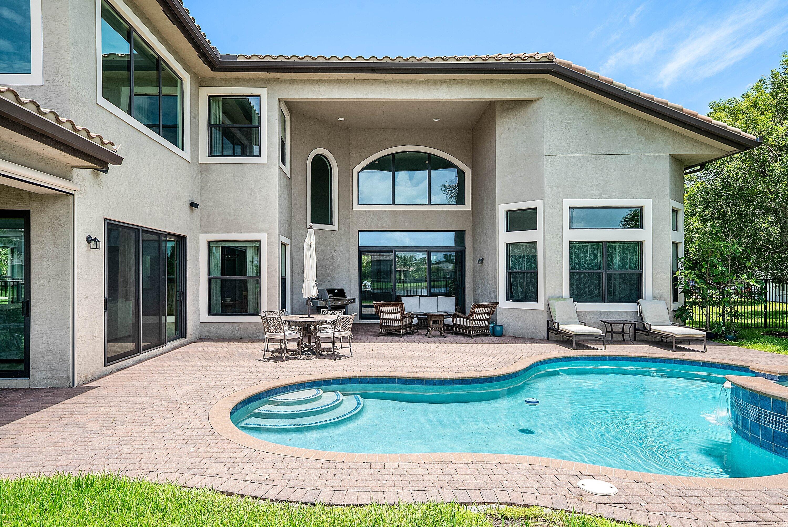 16884 Strasbourg Lane
